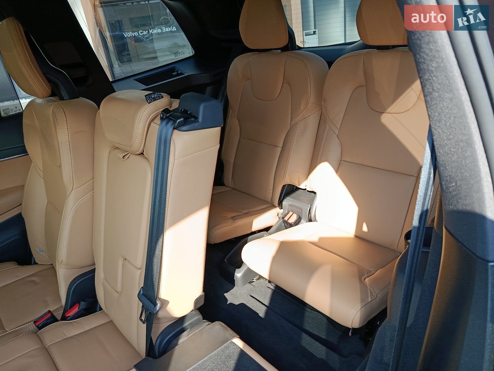 Volvo Xc90 2024 VIN YV1LFM1V7S1307508 фото оголошення 17 з 37