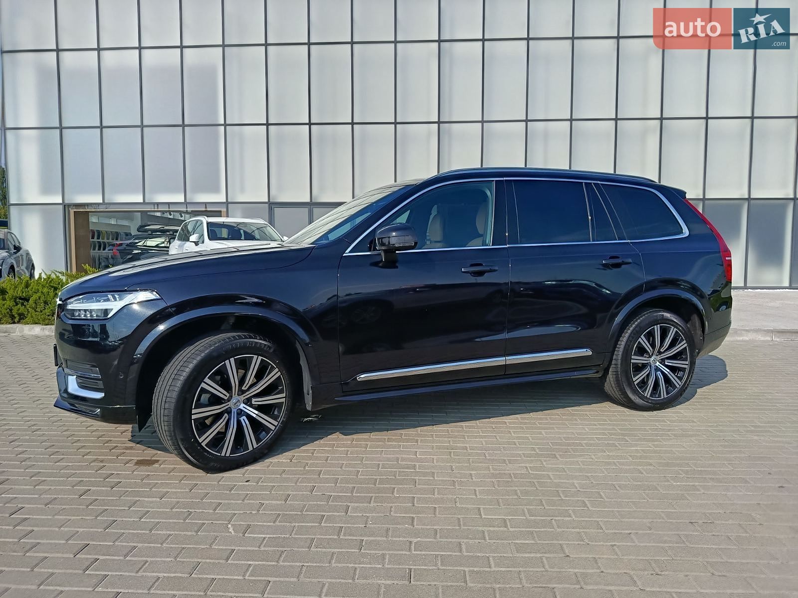 Volvo Xc90 2024 VIN YV1LFM1V7S1307508 фото оголошення 9 з 37