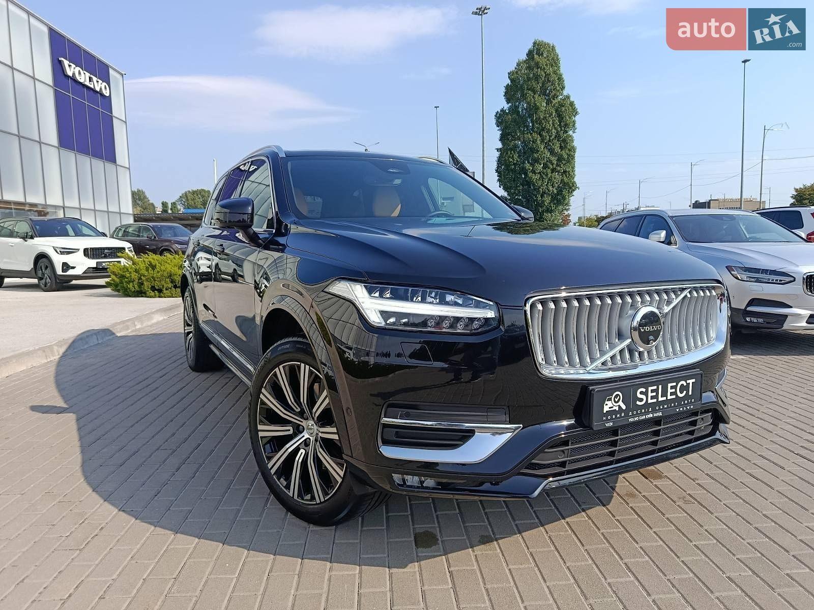 Volvo Xc90 2024 VIN YV1LFM1V7S1307508 фото оголошення 2 з 37