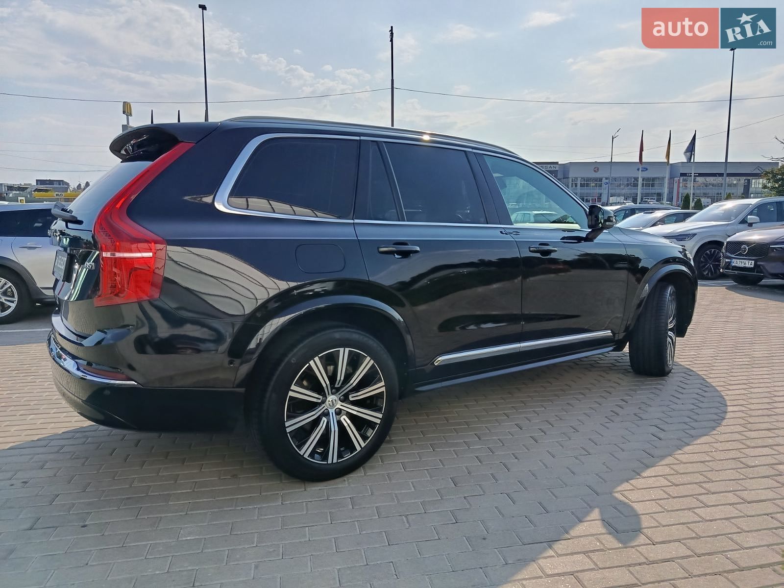Volvo Xc90 2024 VIN YV1LFM1V7S1307508 фото оголошення 10 з 37