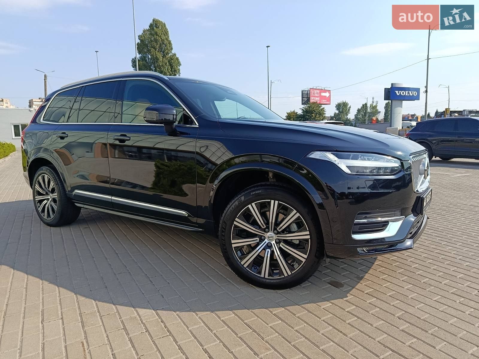 Volvo Xc90 2024 VIN YV1LFM1V7S1307508 фото оголошення 3 з 37
