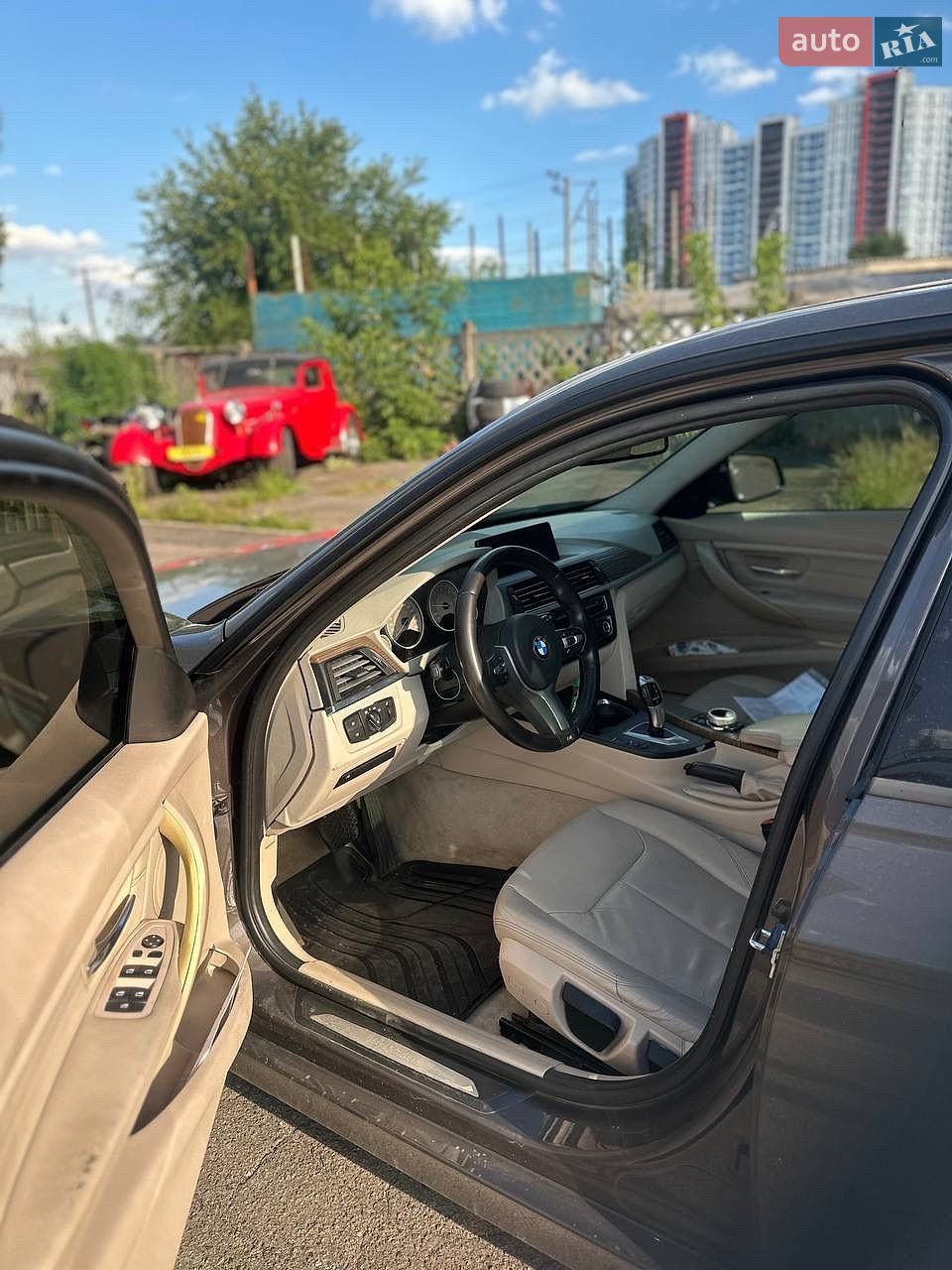 BMW 3 Series 2012 VIN WBA3D310X0F238756 фото оголошення 11 з 17