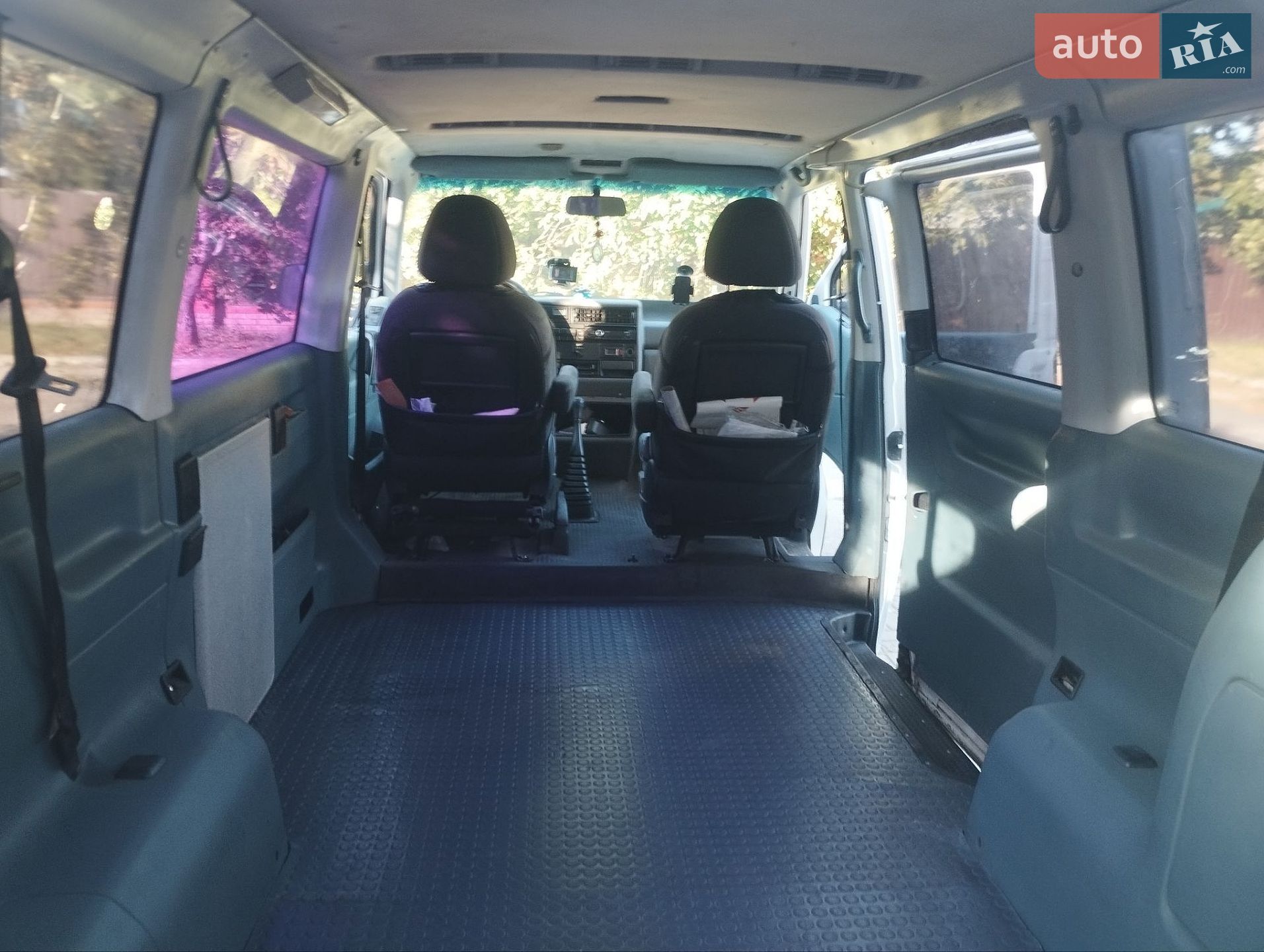 Volkswagen Transporter 1993 VIN WV2ZZZ70ZPH041992 фото оголошення 5 з 26