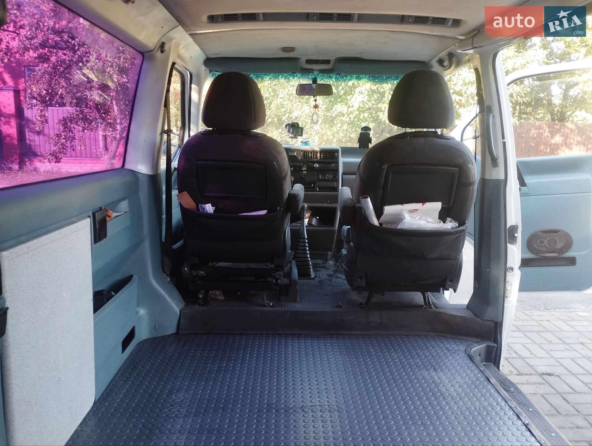 Volkswagen Transporter 1993 VIN WV2ZZZ70ZPH041992 фото оголошення 4 з 26