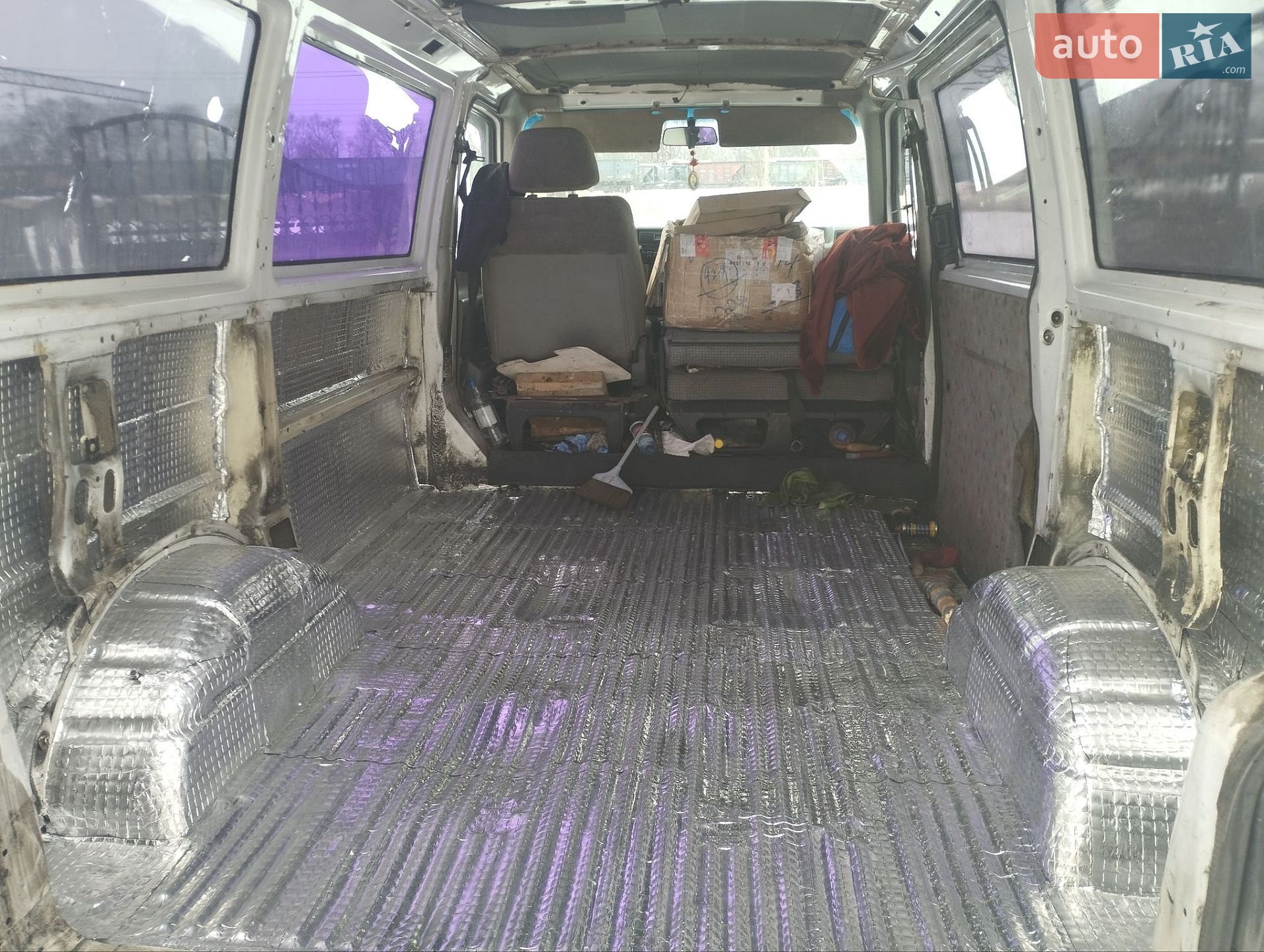 Volkswagen Transporter 1993 VIN WV2ZZZ70ZPH041992 фото оголошення 12 з 26