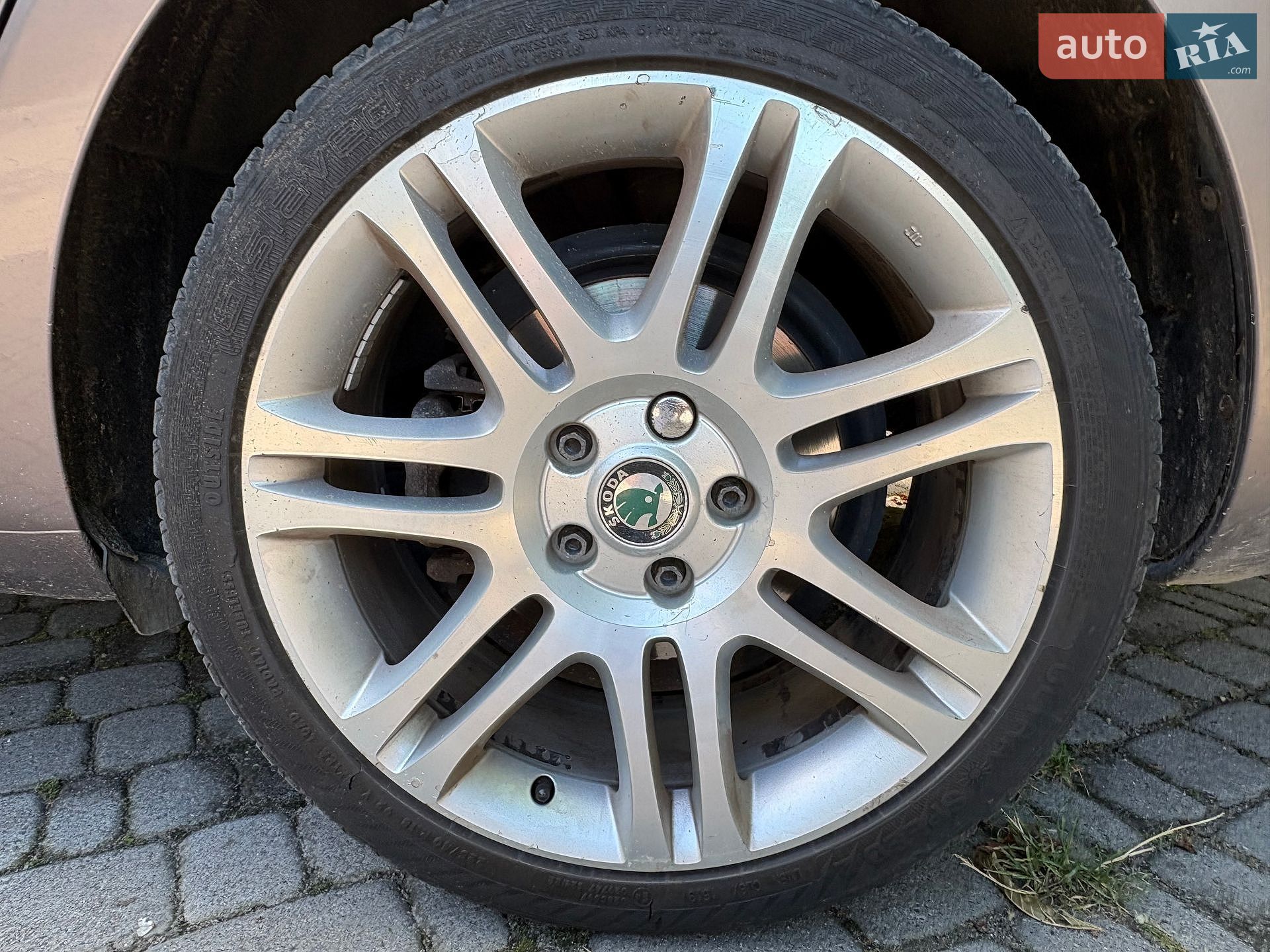 Skoda Superb 2010 VIN TMBAE73T7B9014321 фото оголошення 19 з 21