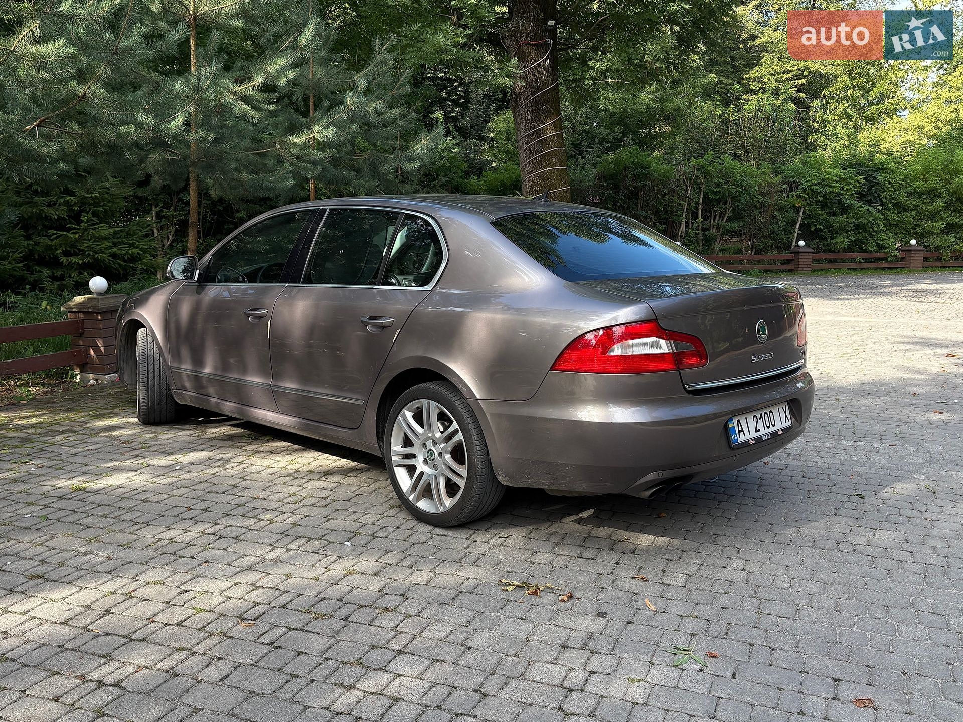 Skoda Superb 2010 VIN TMBAE73T7B9014321 фото оголошення 7 з 21