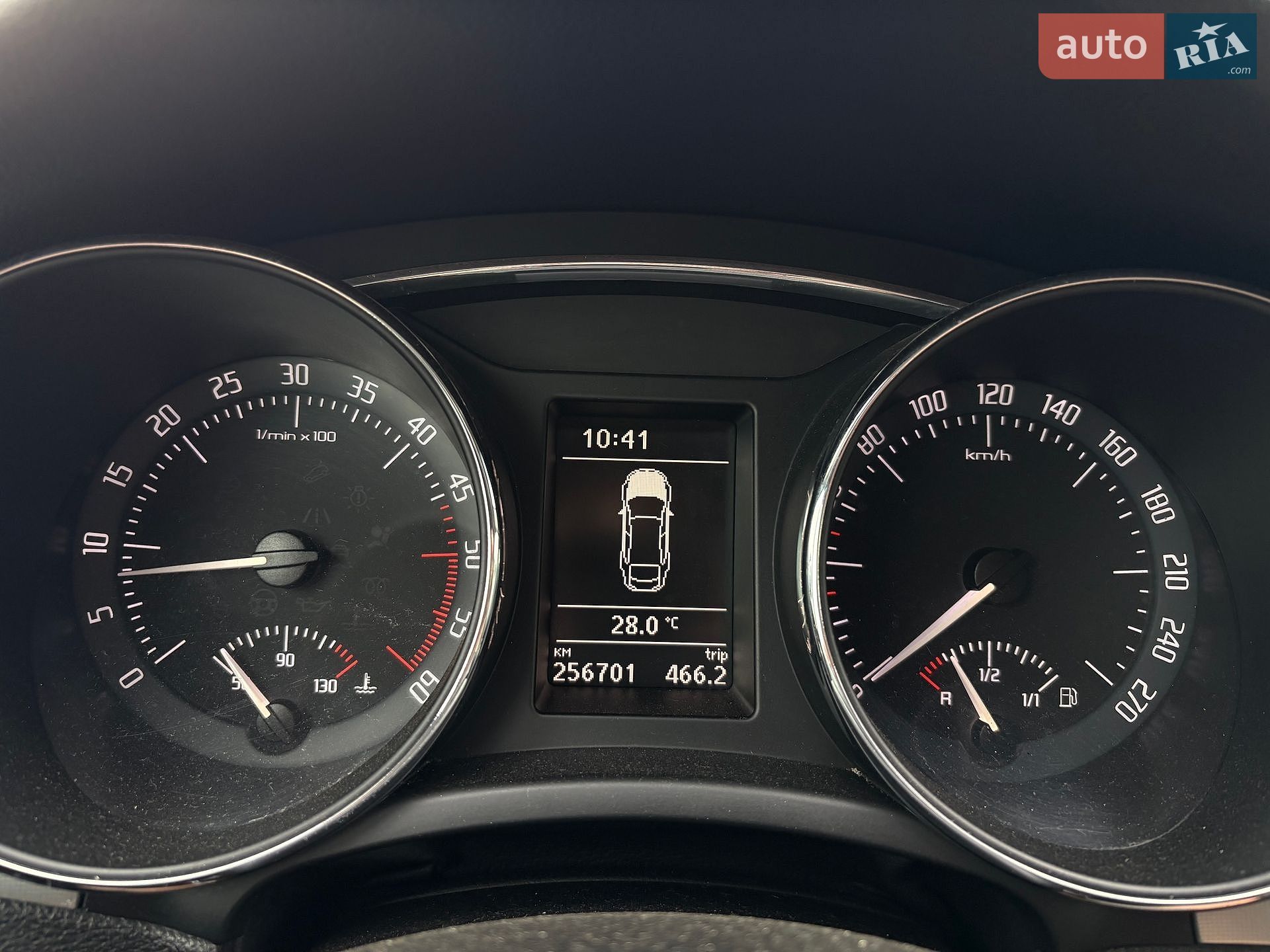 Skoda Superb 2010 VIN TMBAE73T7B9014321 фото оголошення 13 з 21