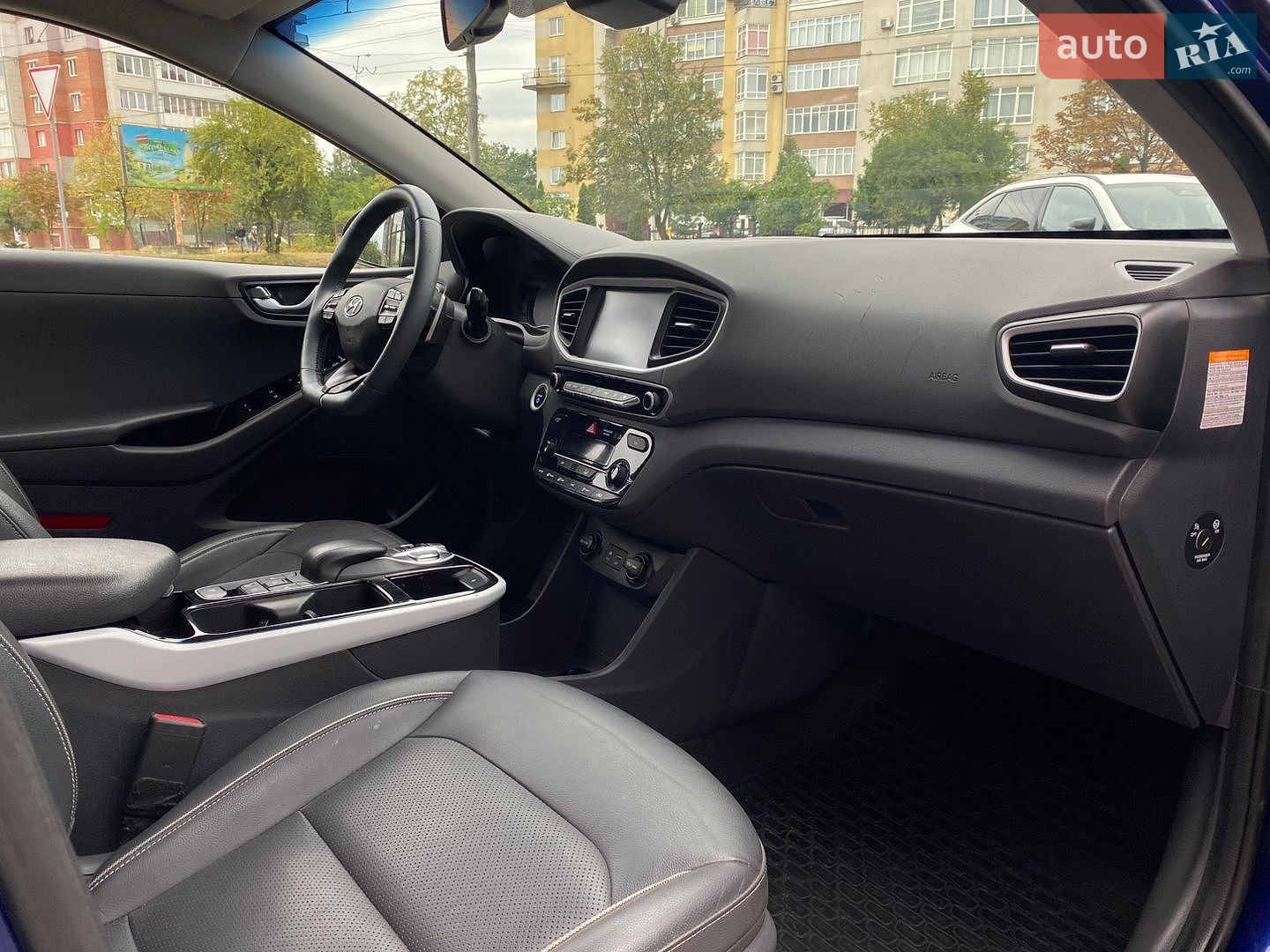 Hyundai Ioniq 2019 VIN KMHC851HFKU048100 фото оголошення 14 з 24