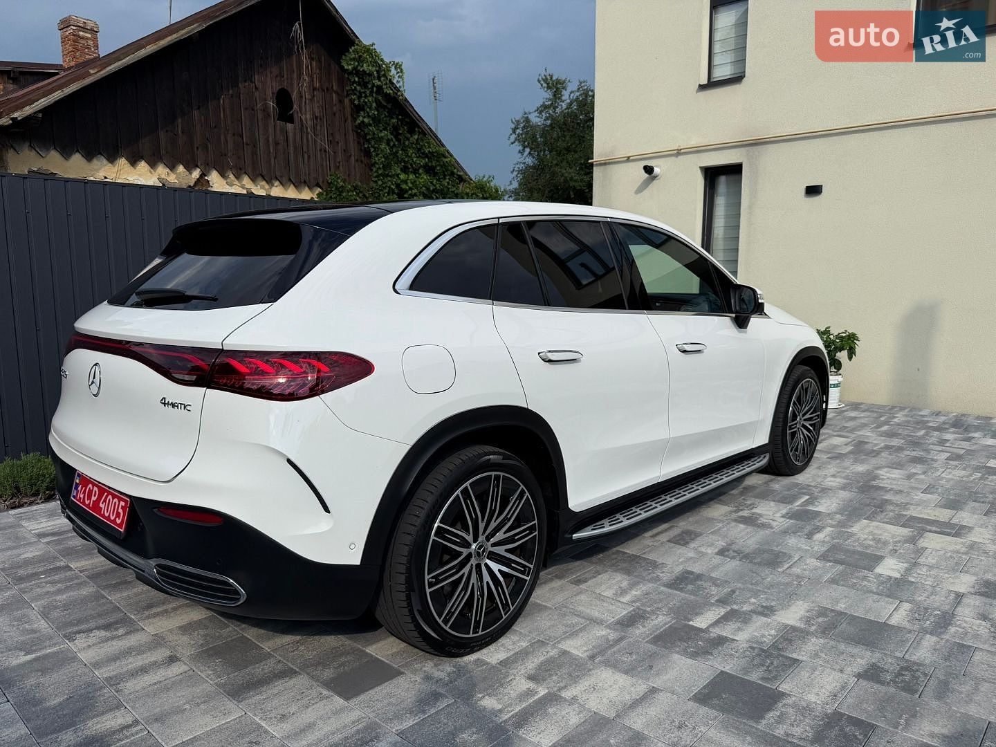 Mercedes-Benz EQE SUV 2023 VIN 4JGGM1CB2PA015413 фото оголошення 29 з 104