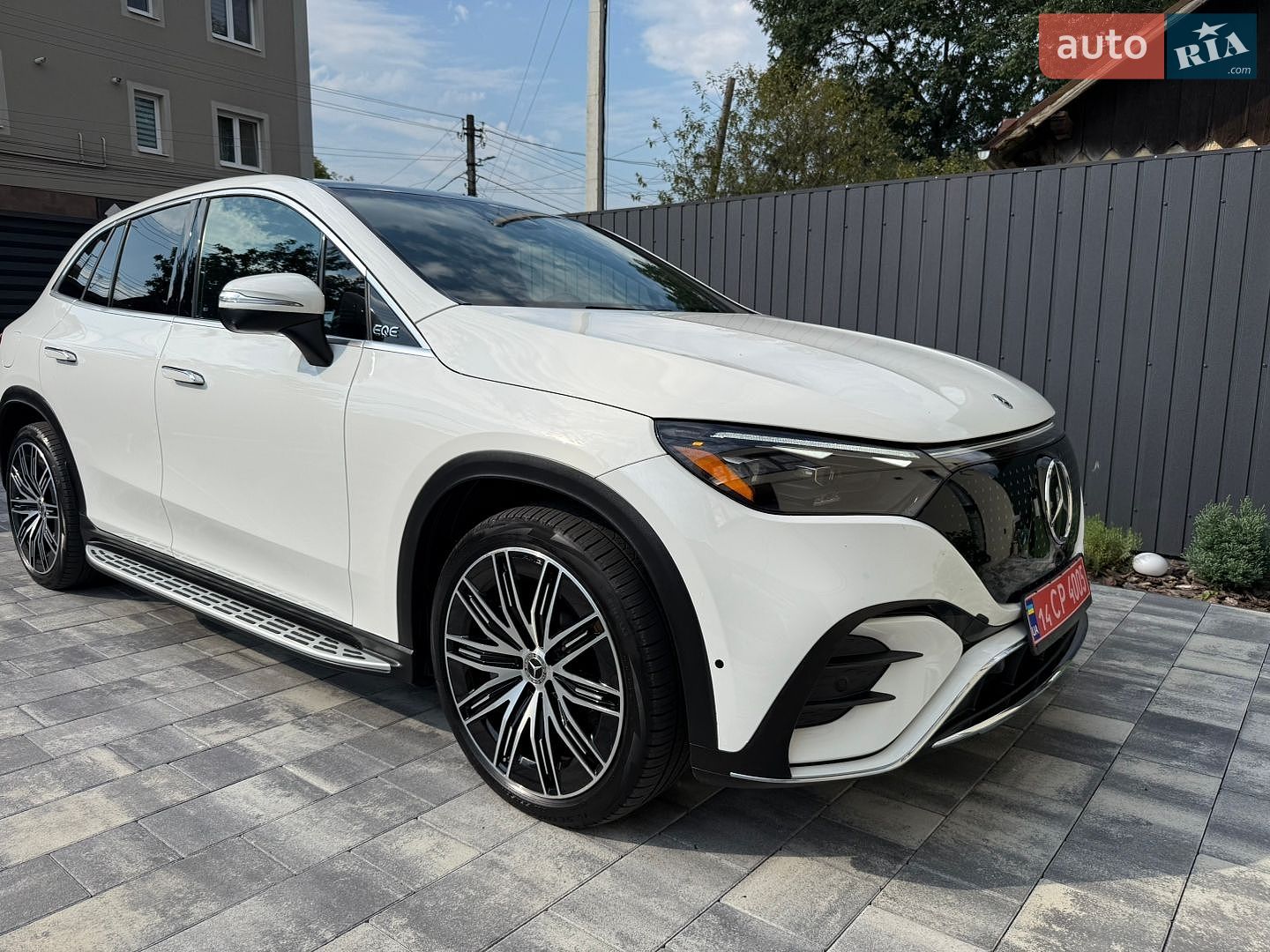Mercedes-Benz EQE SUV 2023 VIN 4JGGM1CB2PA015413 фото оголошення 28 з 104