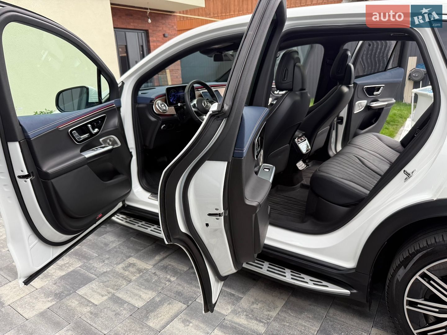 Mercedes-Benz EQE SUV 2023 VIN 4JGGM1CB2PA015413 фото оголошення 45 з 104