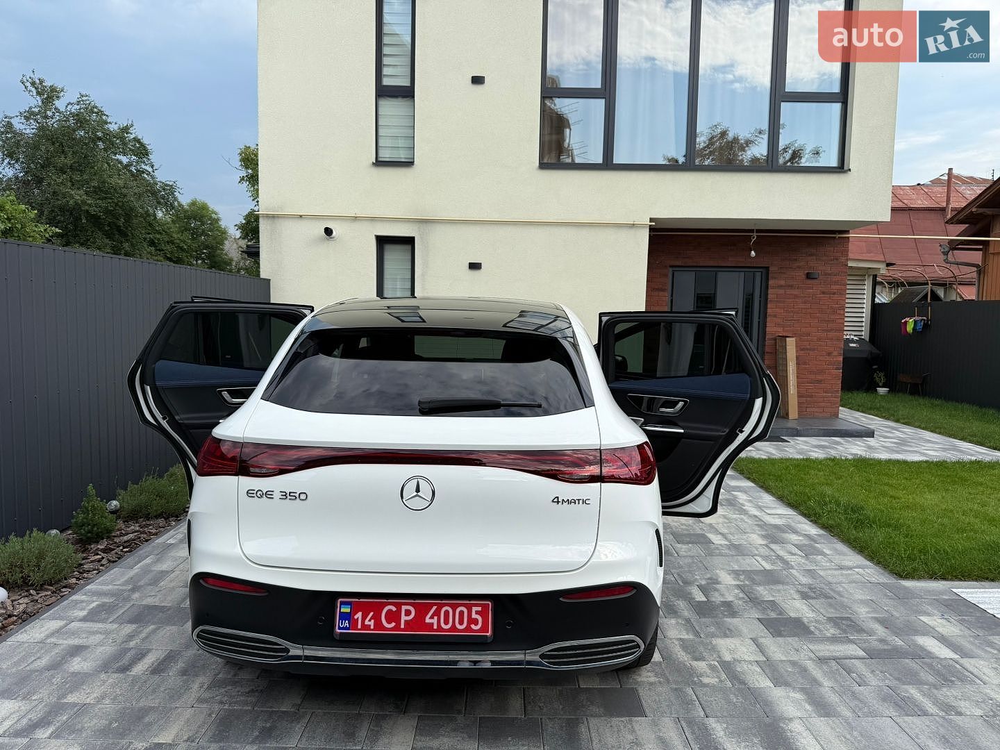 Mercedes-Benz EQE SUV 2023 VIN 4JGGM1CB2PA015413 фото оголошення 49 з 104