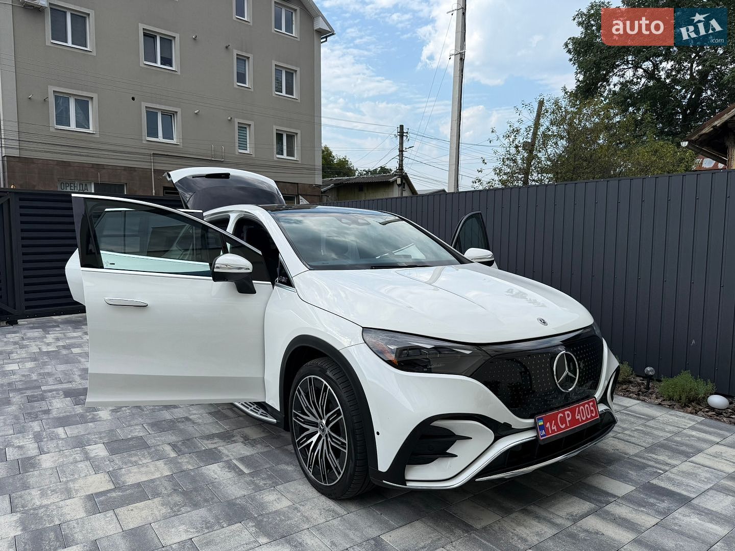Mercedes-Benz EQE SUV 2023 VIN 4JGGM1CB2PA015413 фото оголошення 52 з 104