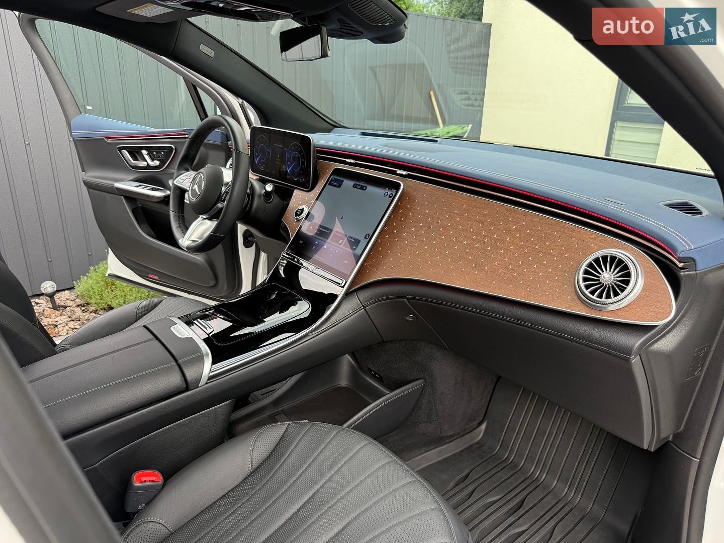 Mercedes-Benz EQE SUV 2023 VIN 4JGGM1CB2PA015413 фото оголошення 55 з 104