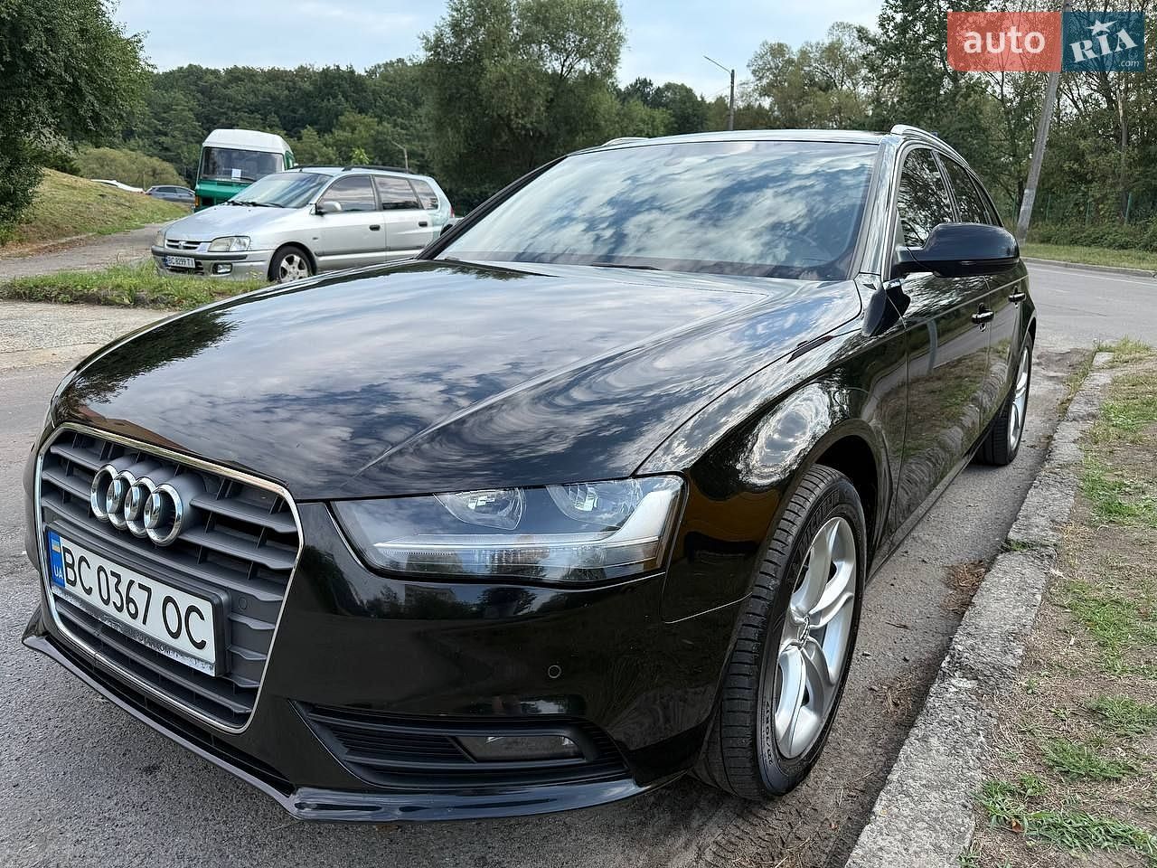 Audi A4 2014 VIN WAUZZZ8KXFA050105 фото оголошення 2 з 13