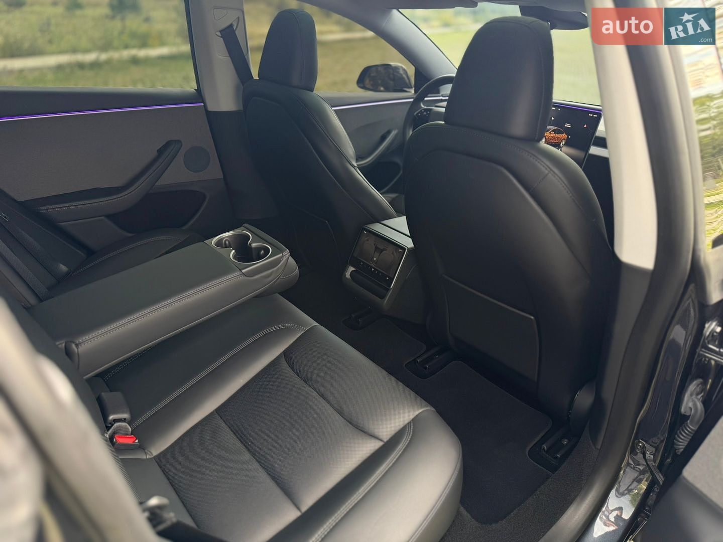 Tesla Model 3 2024 VIN 5YJ3E1EA1RF740841 фото оголошення 18 з 50