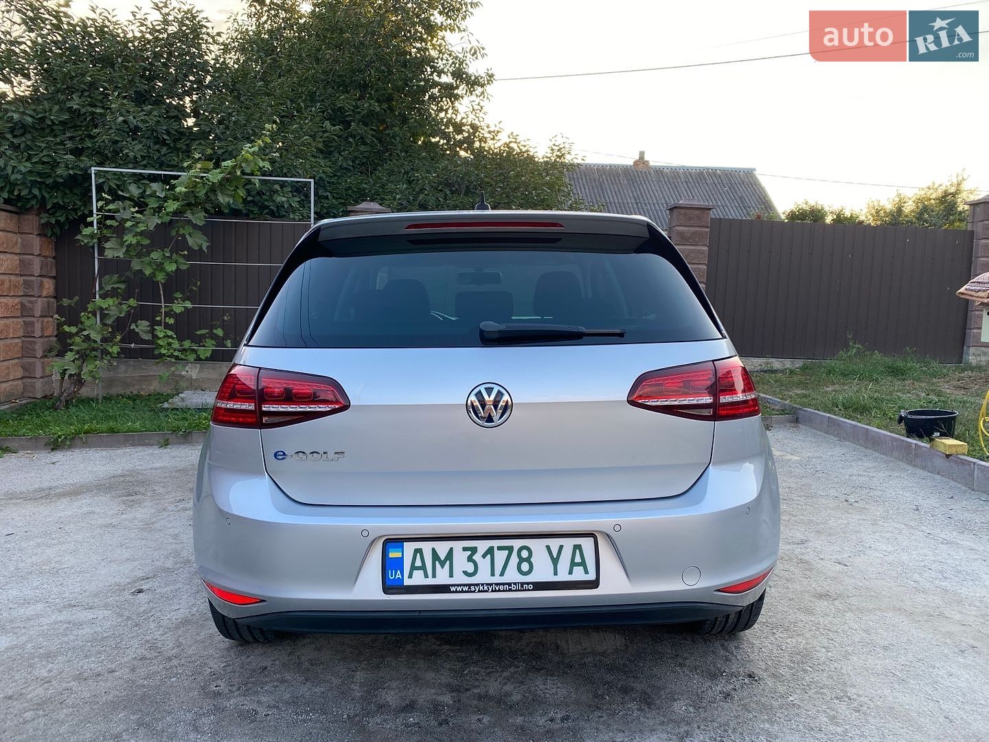 Volkswagen e-Golf 2015 VIN WVWZZZAUZGW902956 фото оголошення 4 з 22