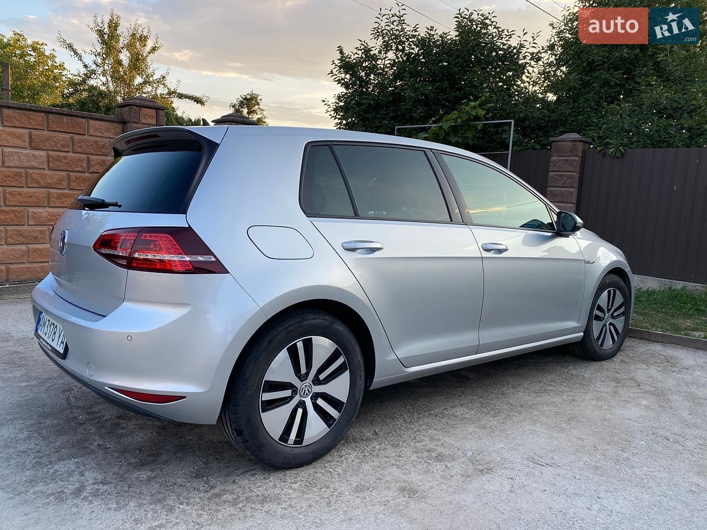 Volkswagen e-Golf 2015 VIN WVWZZZAUZGW902956 фото оголошення 5 з 22