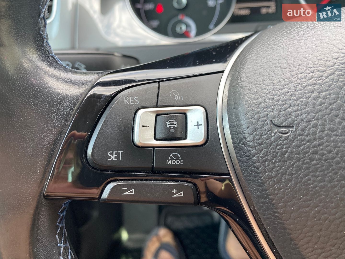 Volkswagen e-Golf 2015 VIN WVWZZZAUZGW902956 фото оголошення 16 з 22