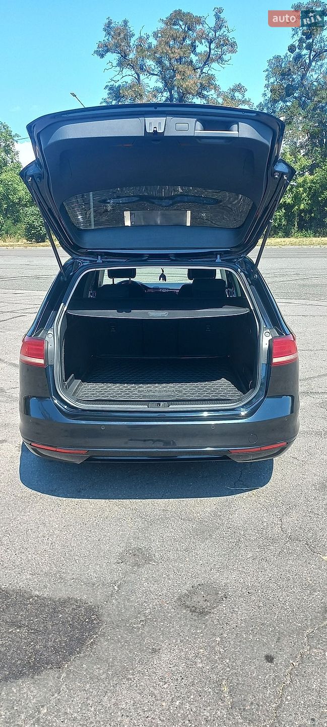 Volkswagen Passat 2015 VIN WVWZZZ3CZFE511726 фото оголошення 17 з 38