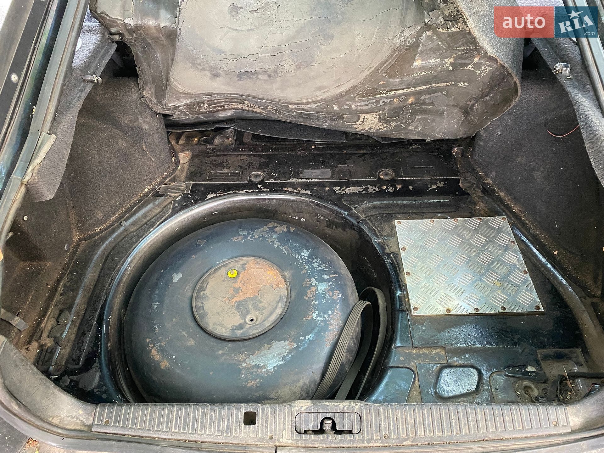 Ford Scorpio 1989 VIN WF0AXXGAGAKE70320 фото оголошення 3 з 11