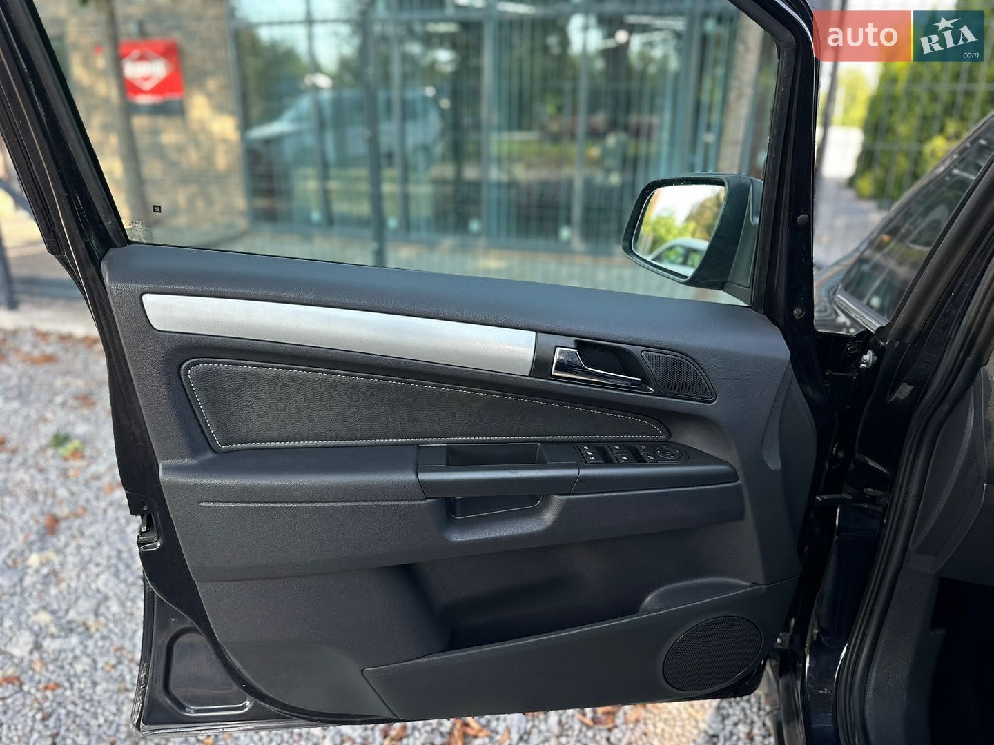 Opel Zafira 2011 VIN W0L0AHM75B2117732 фото оголошення 23 з 64