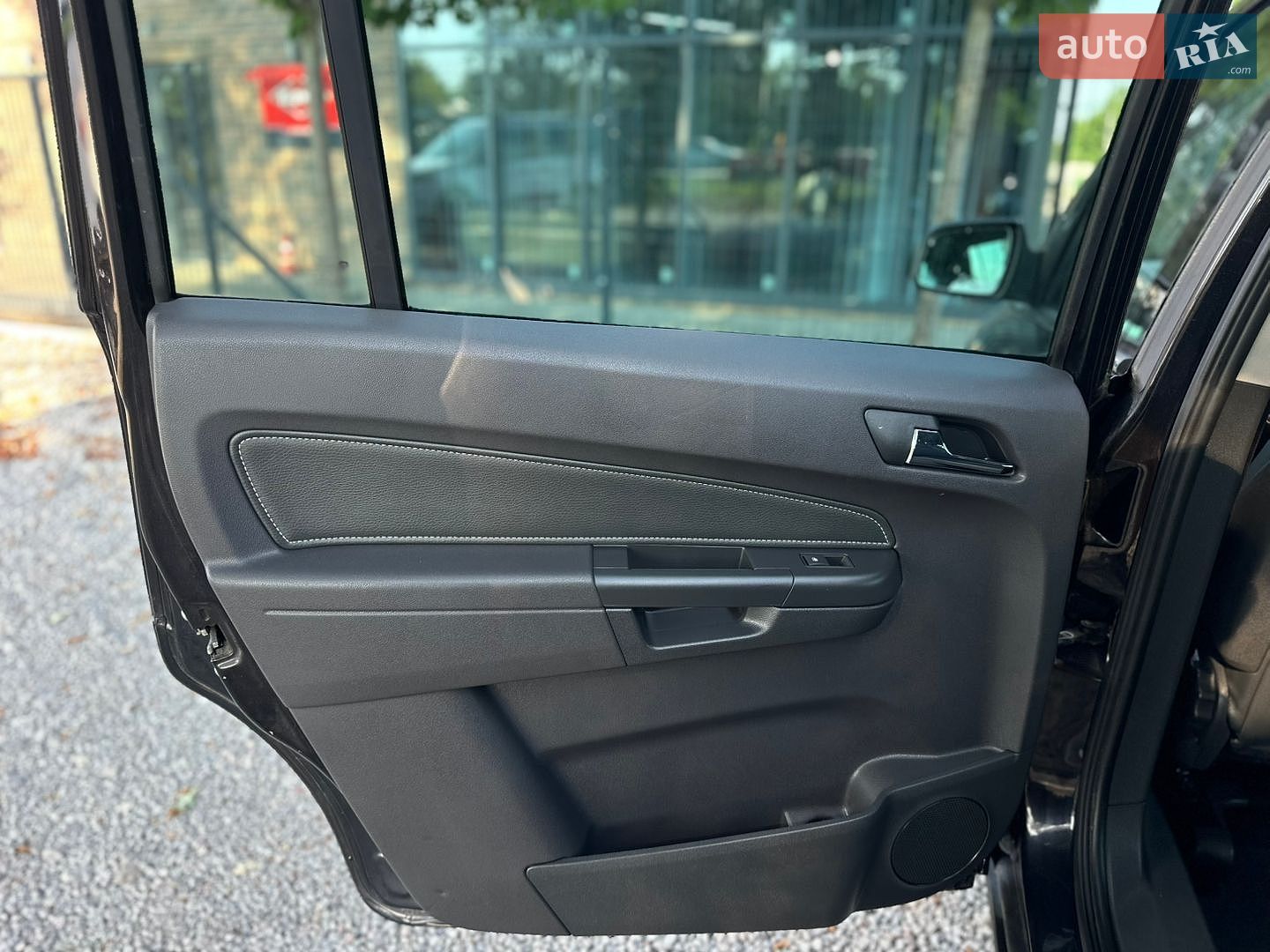 Opel Zafira 2011 VIN W0L0AHM75B2117732 фото оголошення 38 з 64