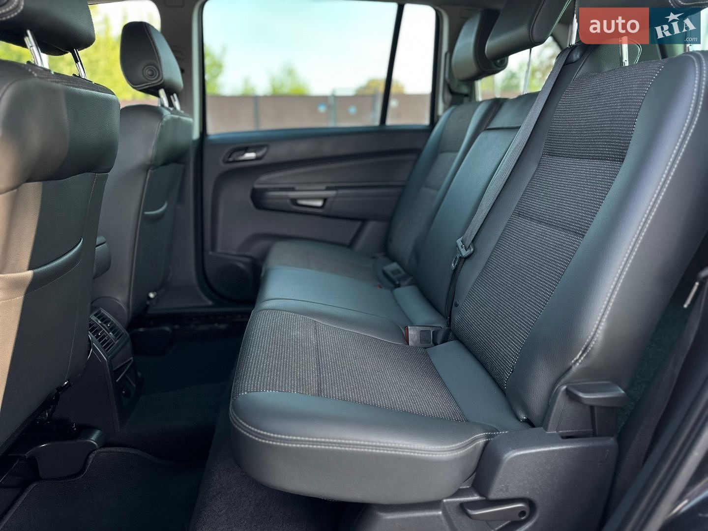Opel Zafira 2011 VIN W0L0AHM75B2117732 фото оголошення 40 з 64