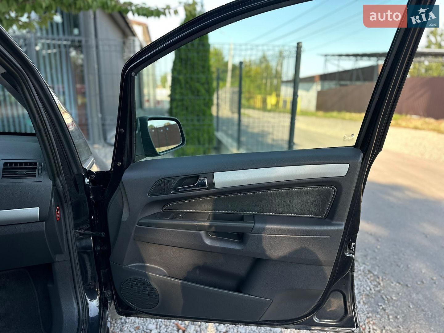 Opel Zafira 2011 VIN W0L0AHM75B2117732 фото оголошення 46 з 64