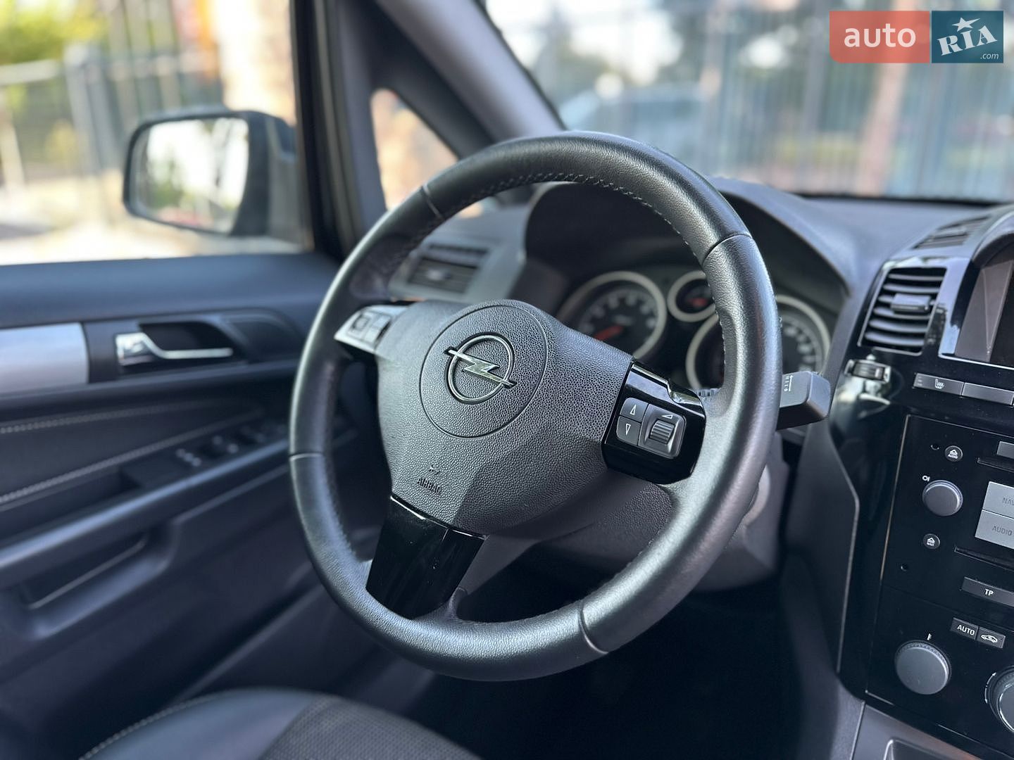 Opel Zafira 2011 VIN W0L0AHM75B2117732 фото оголошення 52 з 64