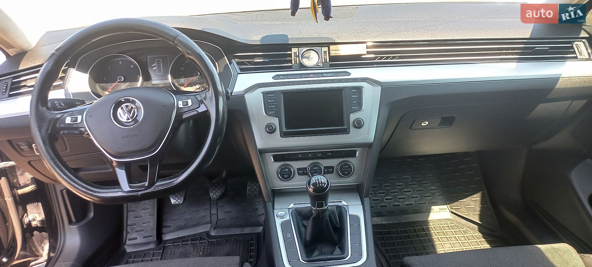 Volkswagen Passat 2015 VIN WVWZZZ3CZFE511726 фото оголошення 32 з 38