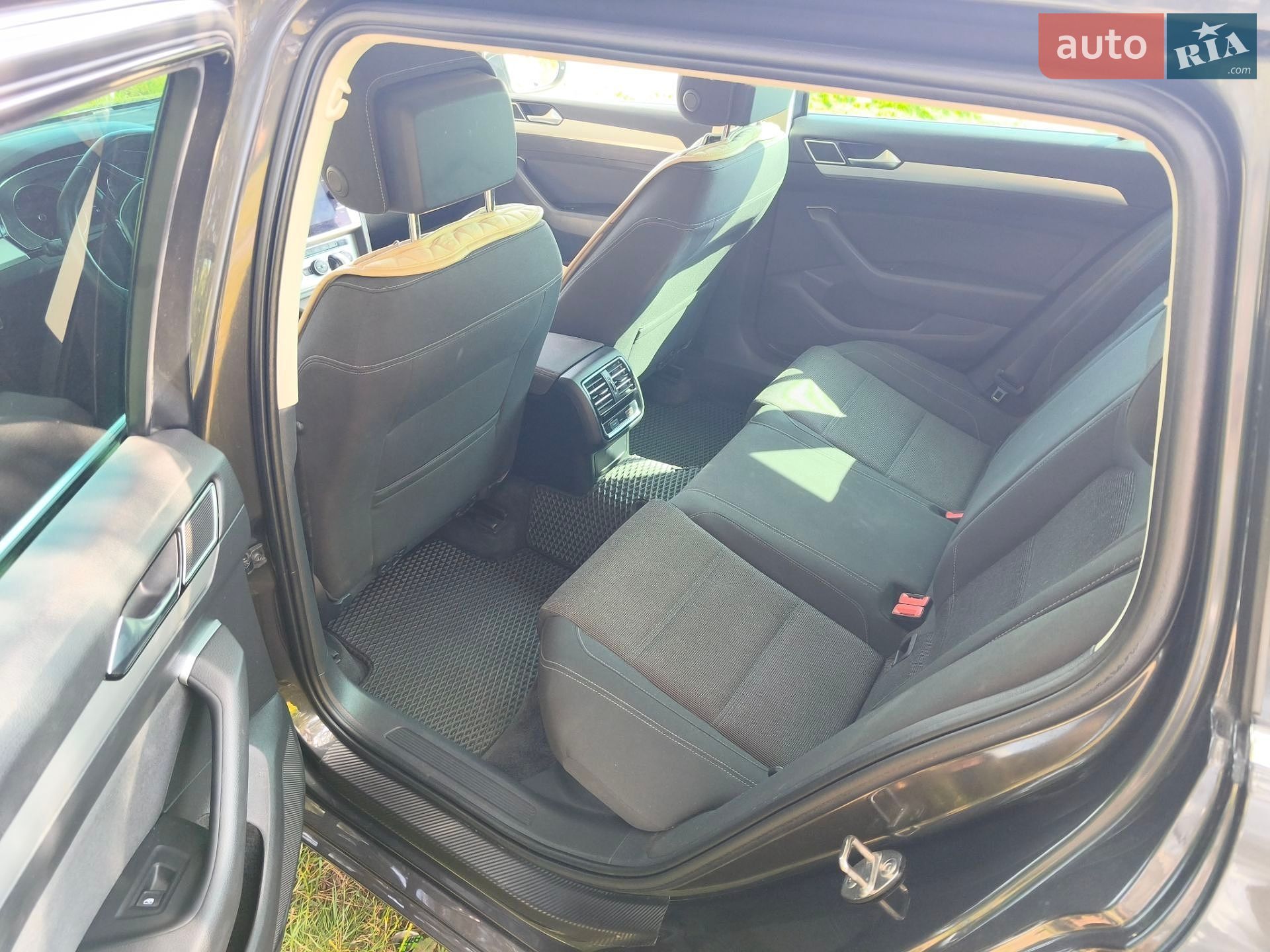 Volkswagen Passat 2017 VIN WVWZZZ3CZJE094477 фото оголошення 29 з 32