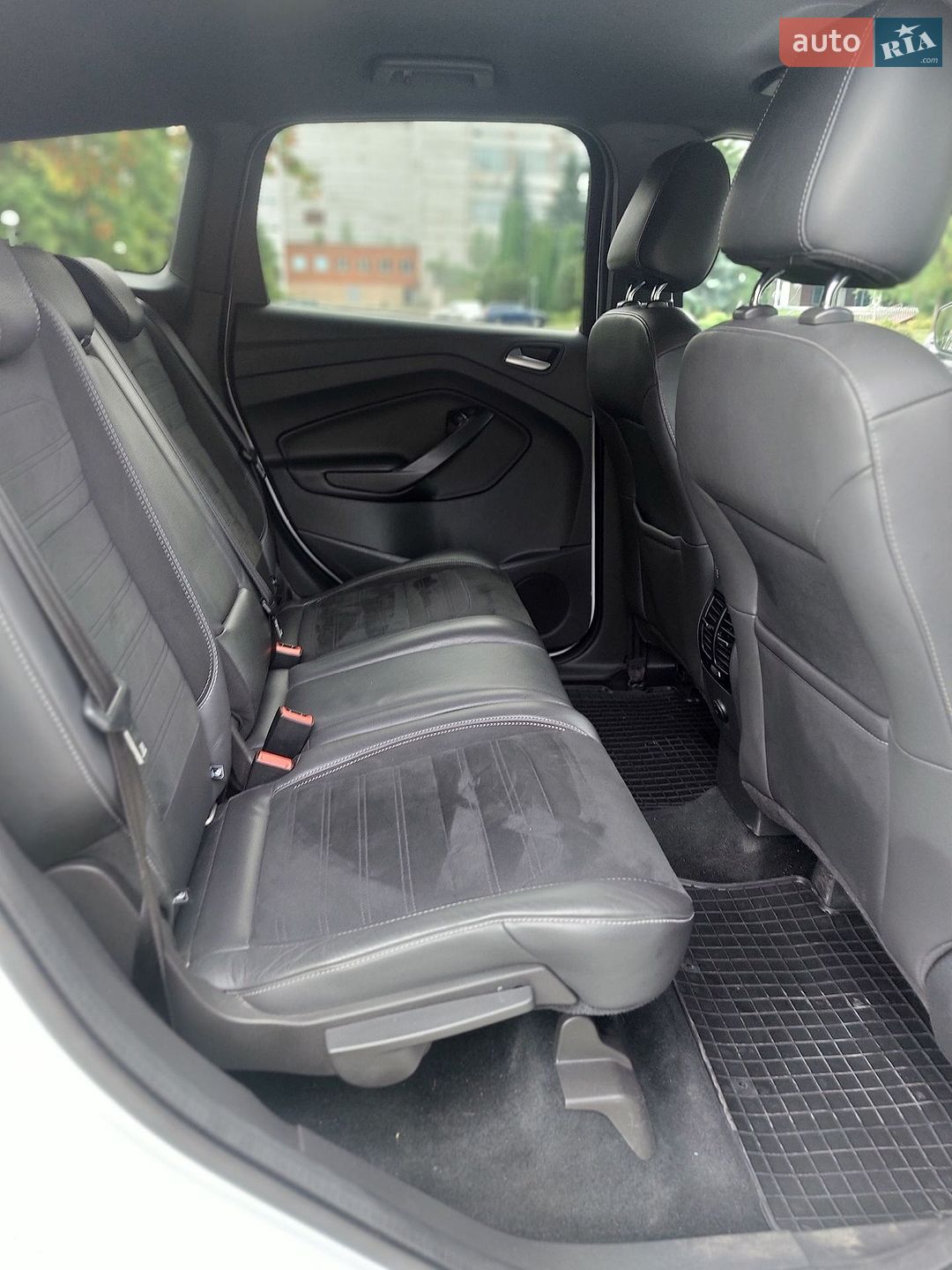 Ford Kuga 2016 VIN WF0AXXWPMAGT51983 фото оголошення 19 з 25