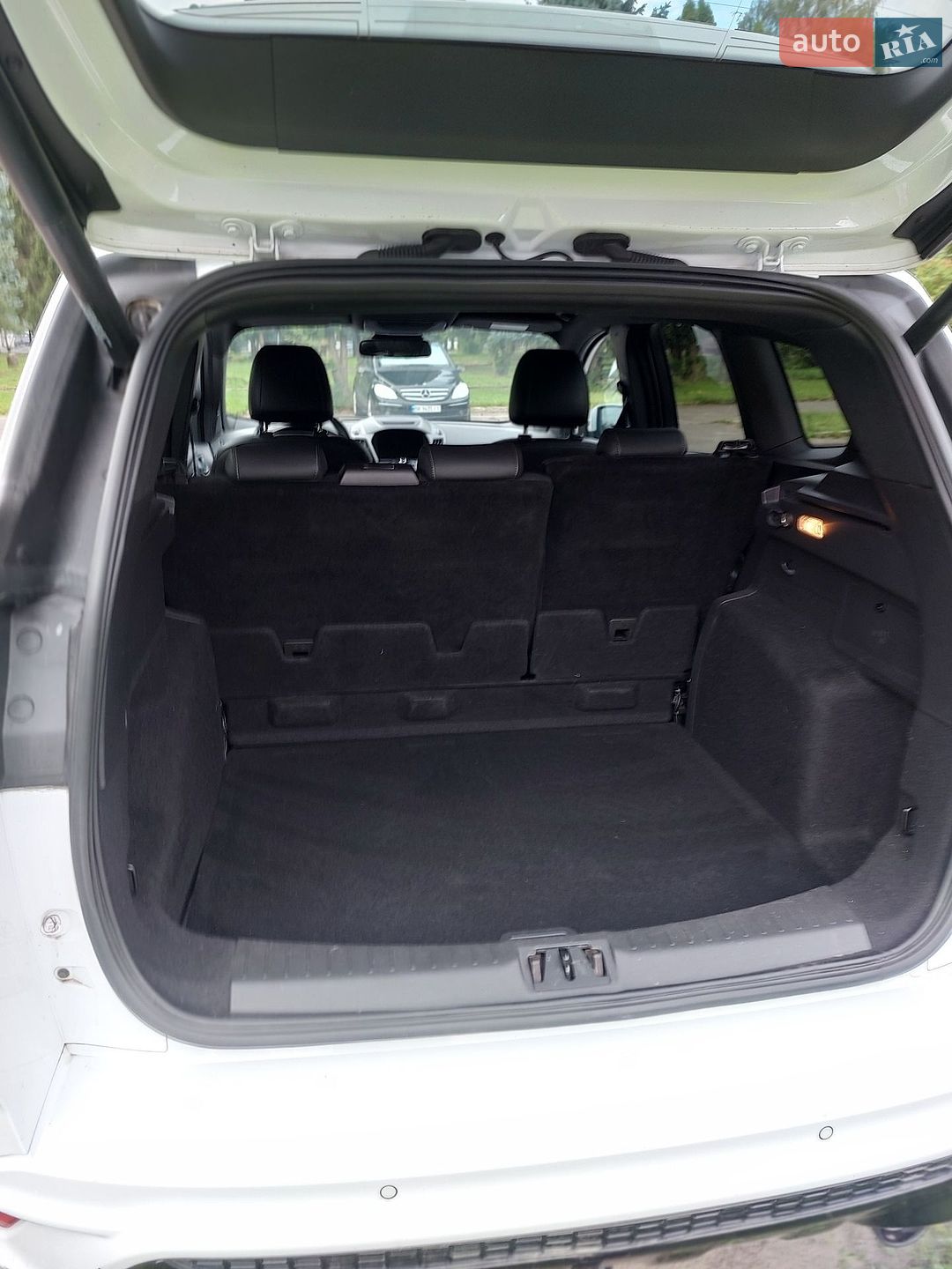 Ford Kuga 2016 VIN WF0AXXWPMAGT51983 фото оголошення 21 з 25