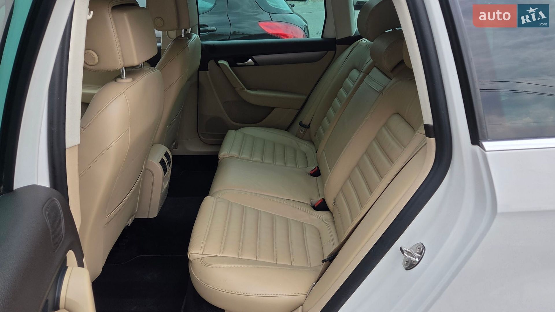 Volkswagen Passat 2013 VIN WVWZZZ3CZDE128434 фото оголошення 21 з 29