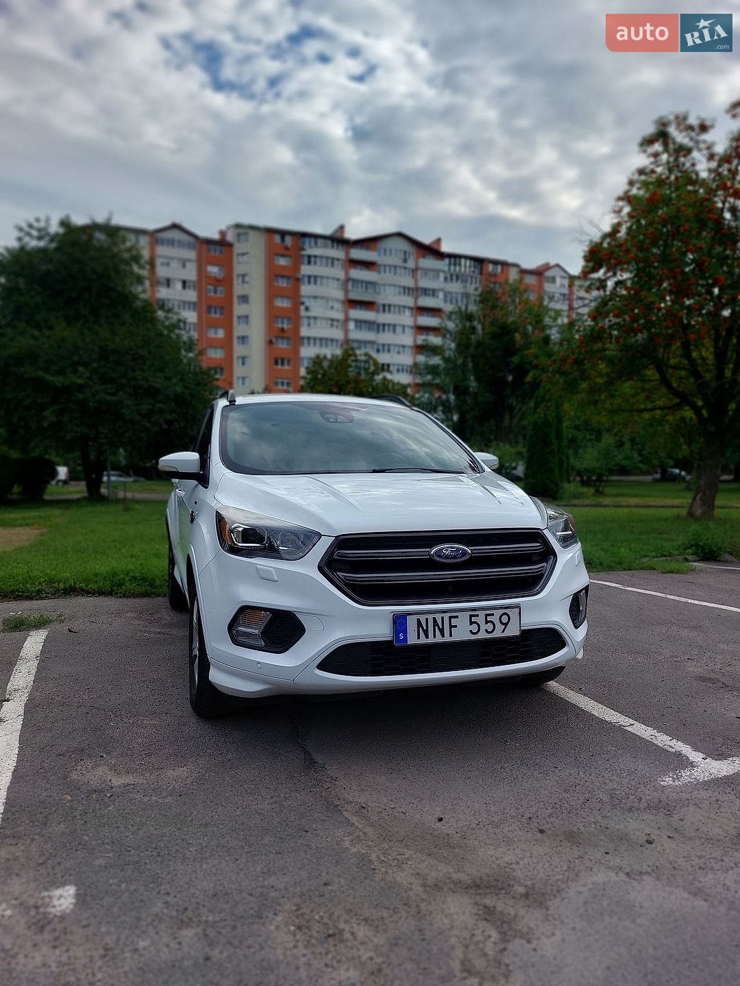 Ford Kuga 2016 VIN WF0AXXWPMAGT51983 фото оголошення 4 з 25