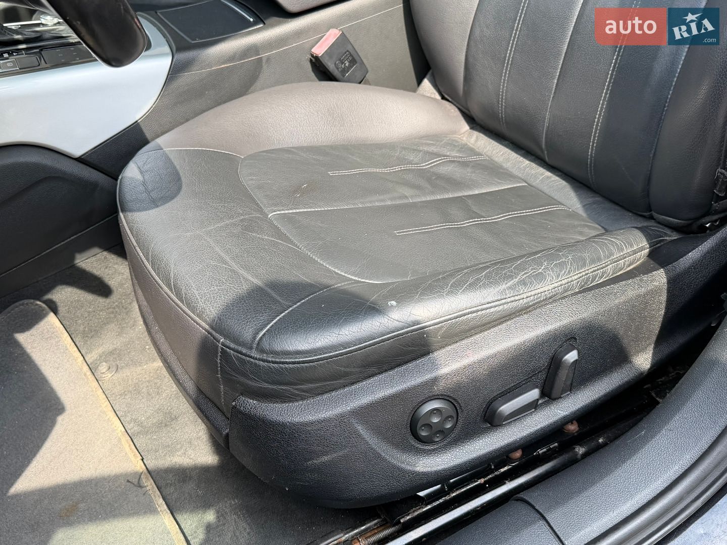 Audi A6 2011 VIN WAUDFAFC9CN097291 фото оголошення 44 з 52