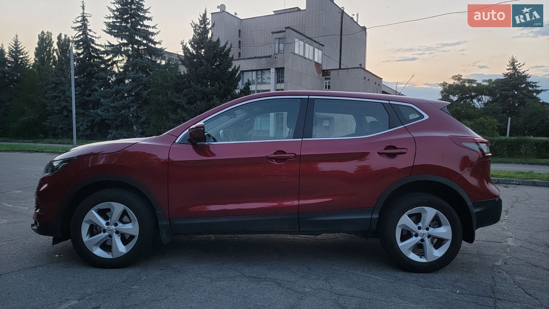 Nissan Qashqai 2020 VIN SJNFEAJ11U2925594 фото оголошення 6 з 13