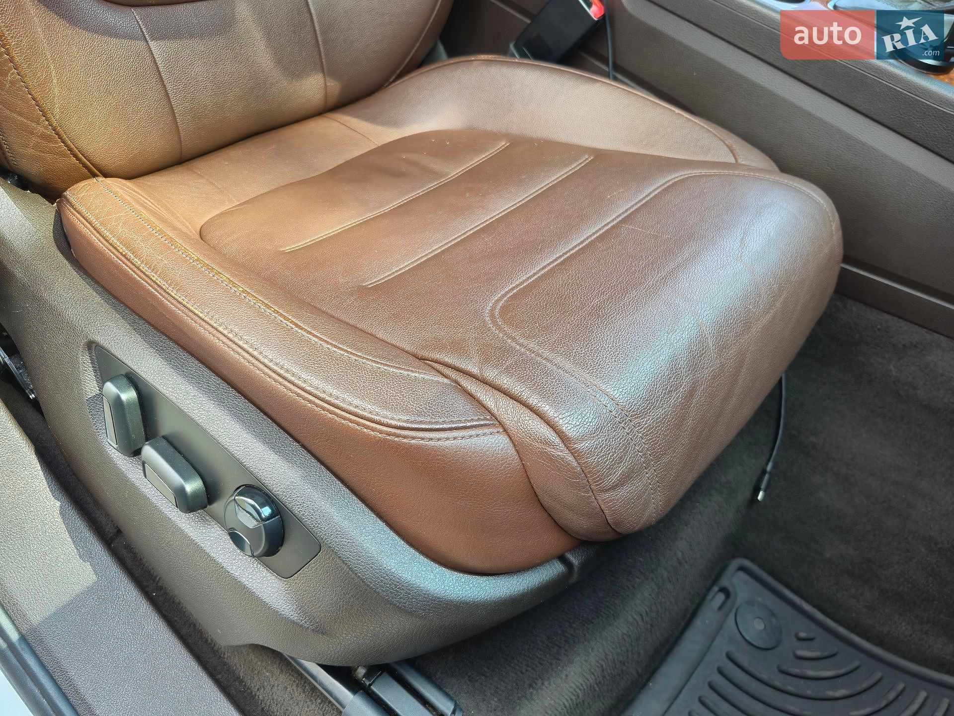 Volkswagen Touareg 2012 VIN WVGEK9BP3CD008150 фото оголошення 31 з 34