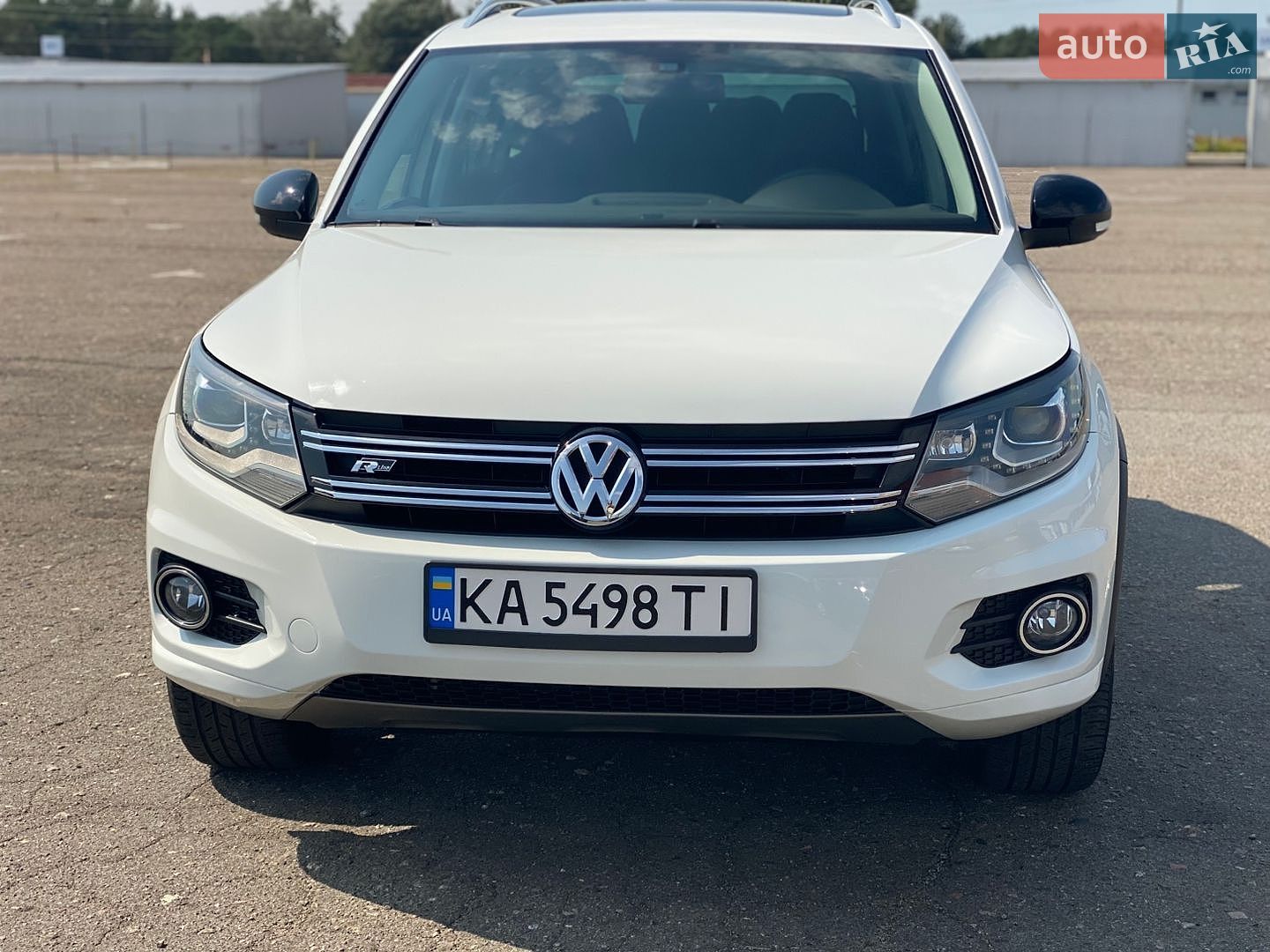 Volkswagen Tiguan 2016 VIN WVGUV7AX8HW508017 фото оголошення 6 з 17