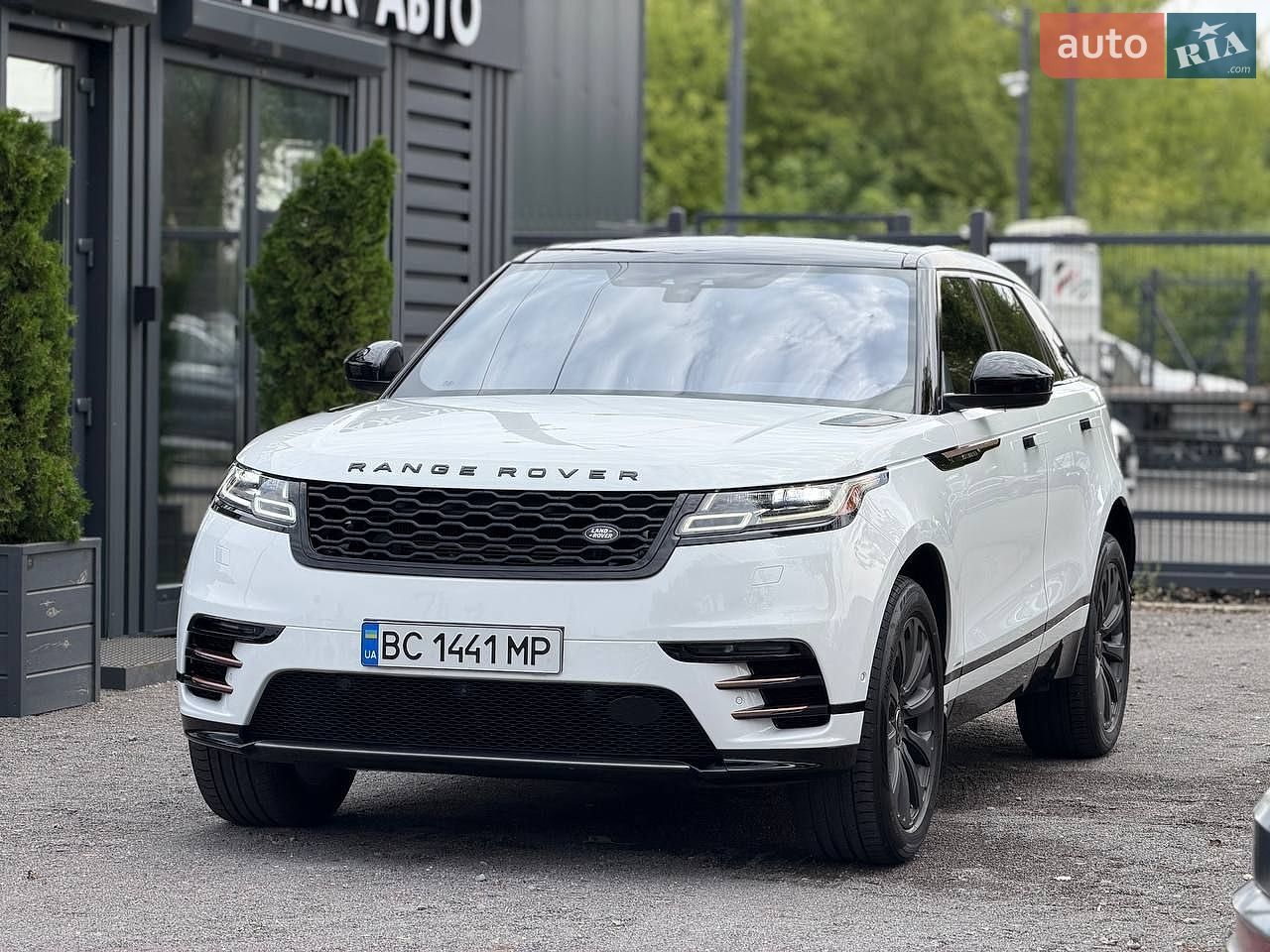 Land Rover Range Rover Velar 2017 VIN SALYL2RN9JA735973 фото оголошення 2 з 36