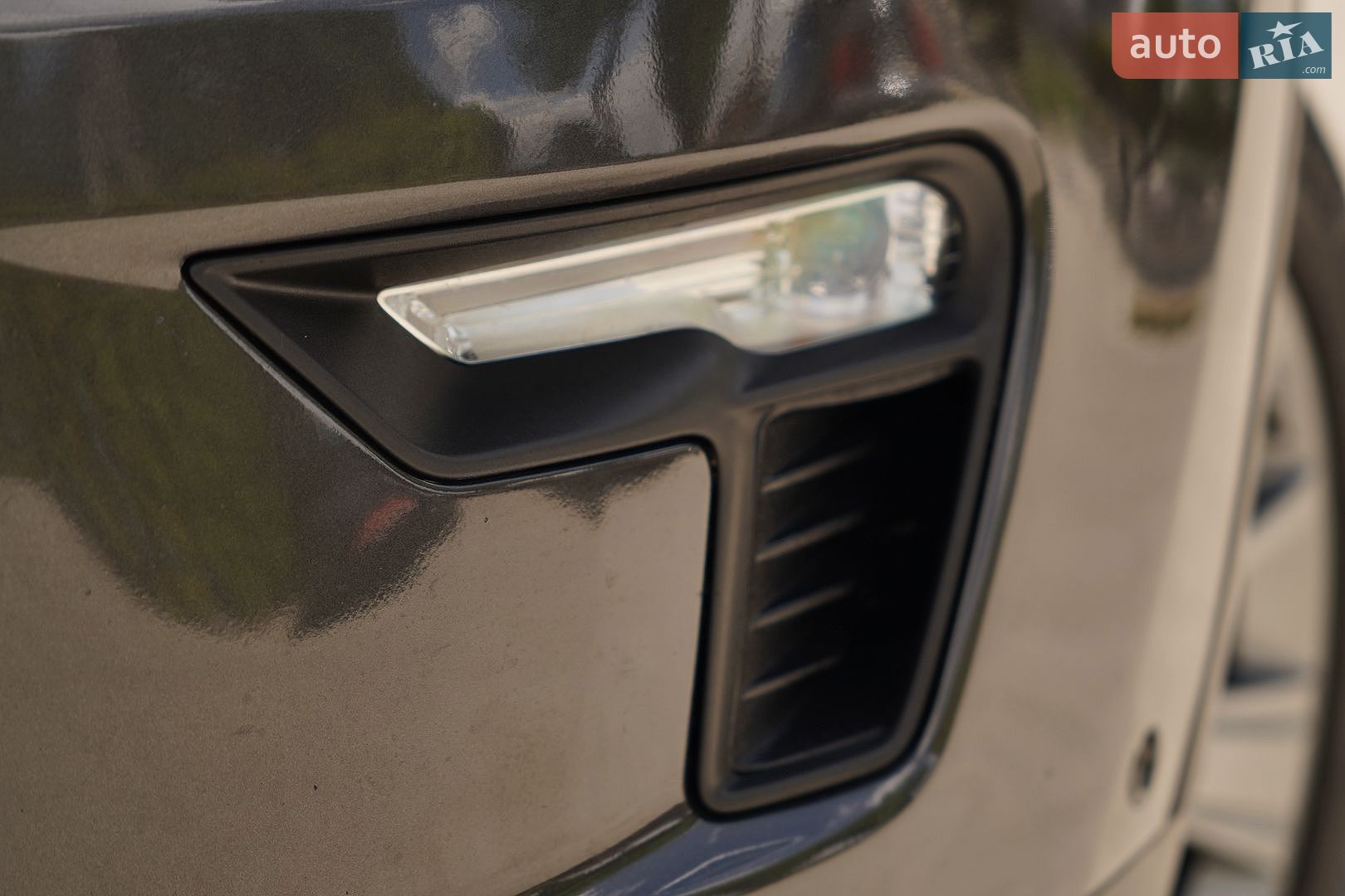 Ford Explorer 2018 VIN 1FM5K8F89JGC29468 фото оголошення 19 з 32