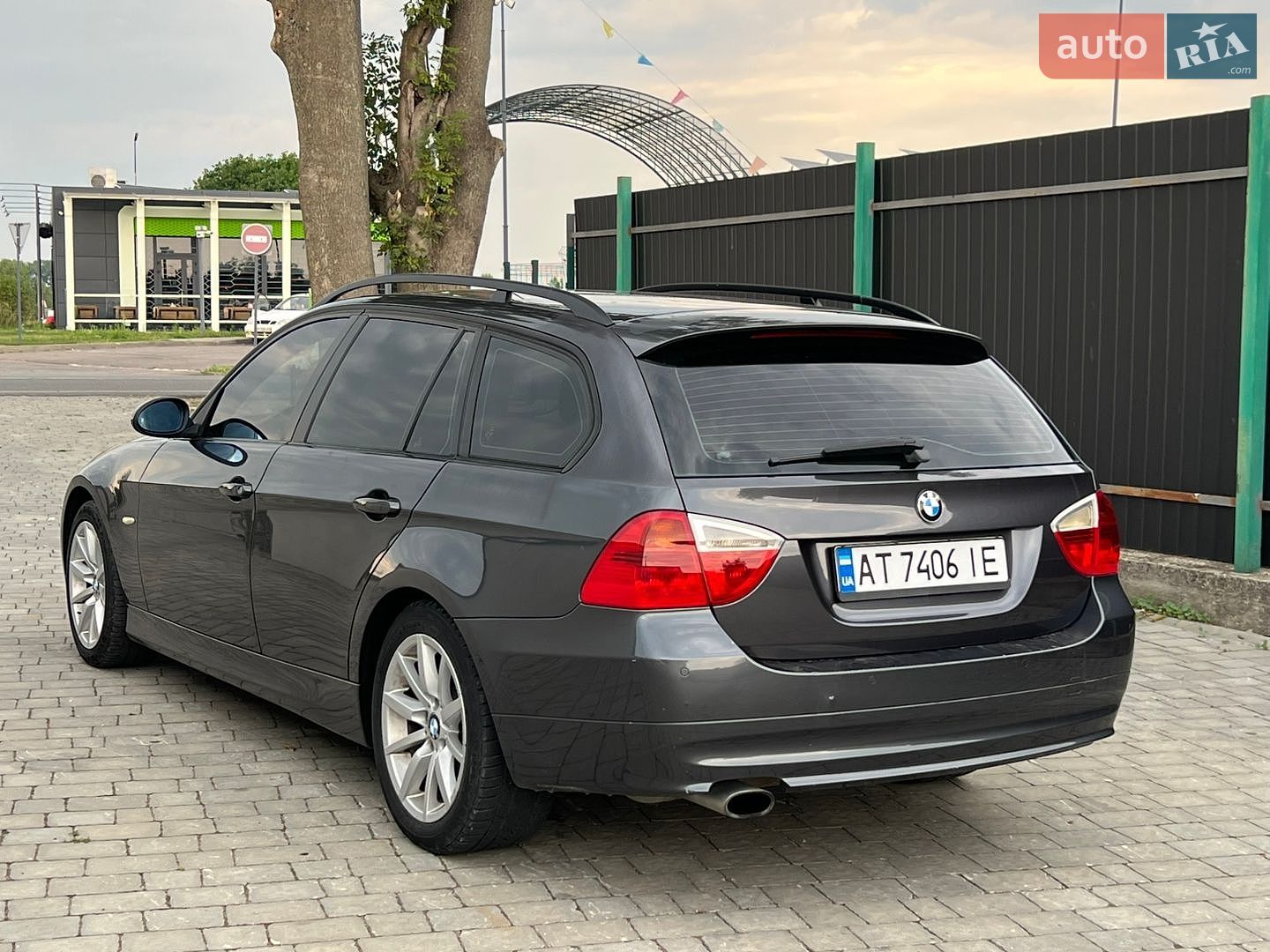 BMW 3 Series 2008 VIN WBAVR91070A097672 фото оголошення 3 з 11