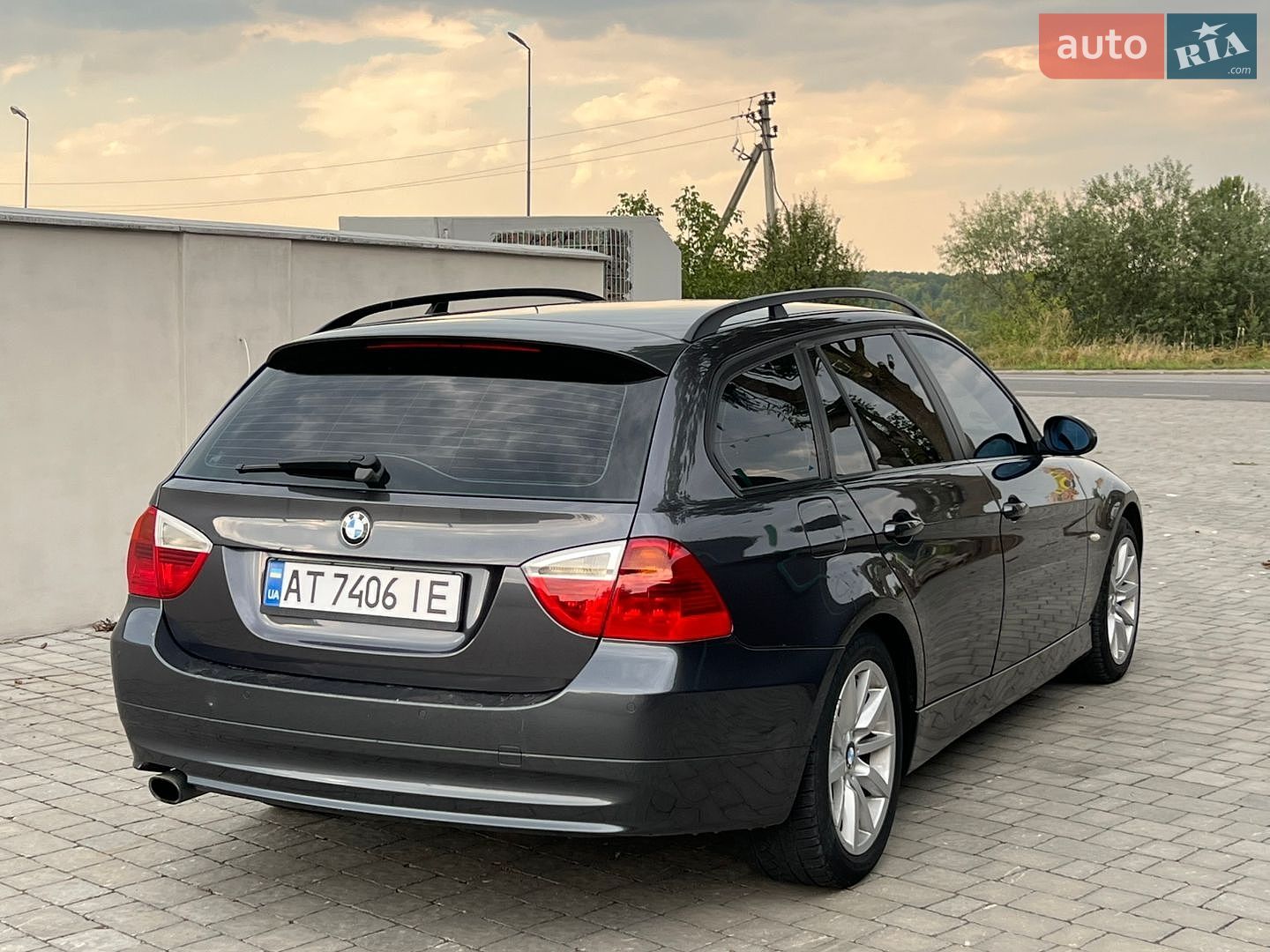 BMW 3 Series 2008 VIN WBAVR91070A097672 фото оголошення 4 з 11