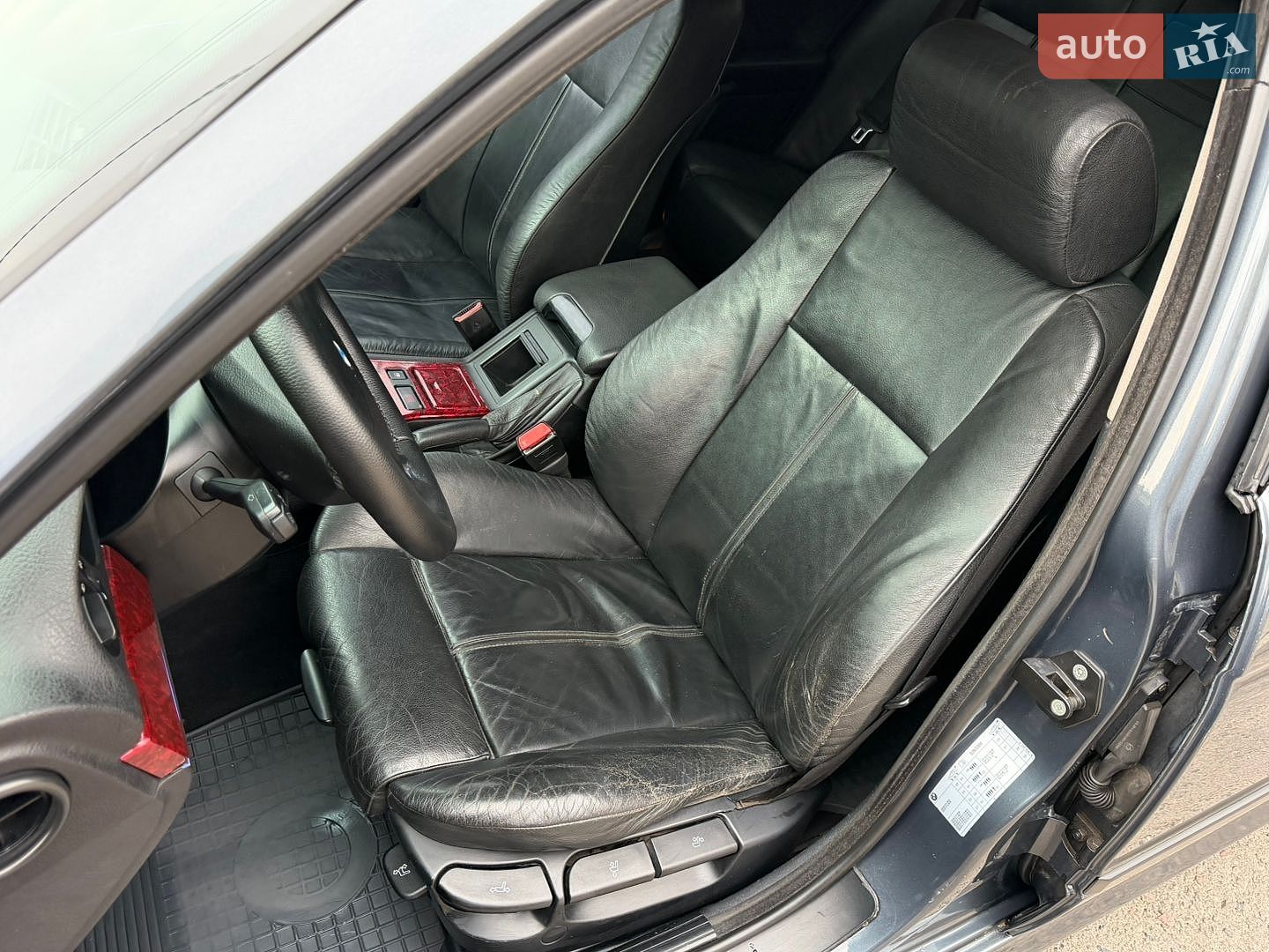 BMW 5 Series 1999 VIN WBADL81050GJ64337 фото оголошення 30 з 47