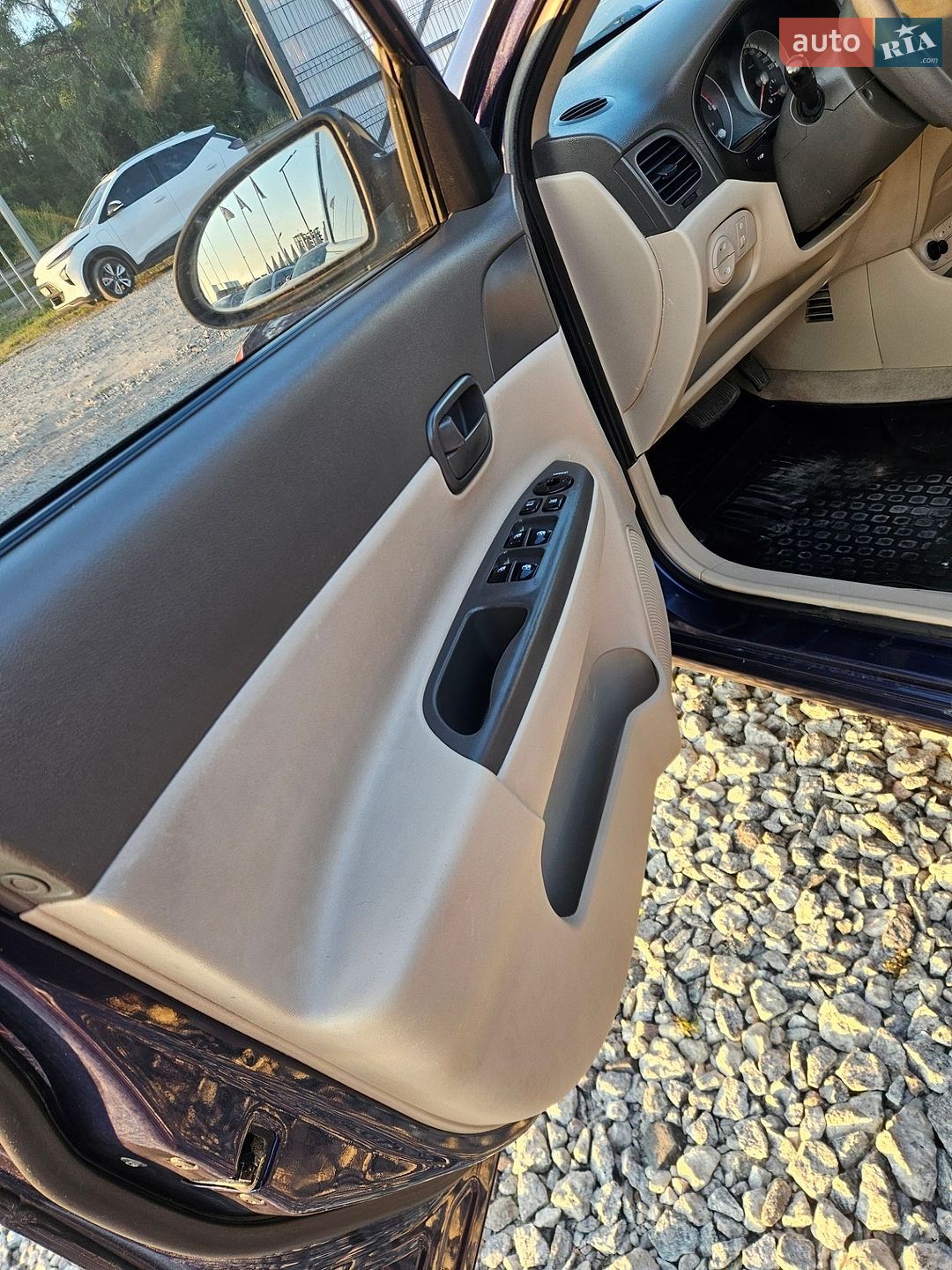 Hyundai Accent 2008 VIN Y6LCM41AP8L207707 фото оголошення 18 з 20