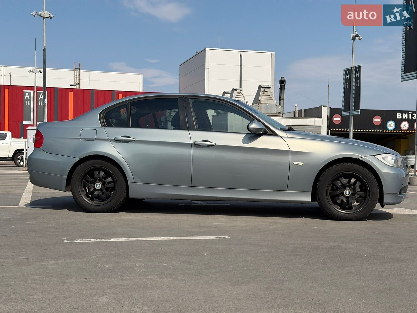 BMW 3 Series 2005 VIN WBAVA51020VB00151 фото оголошення 9 з 42