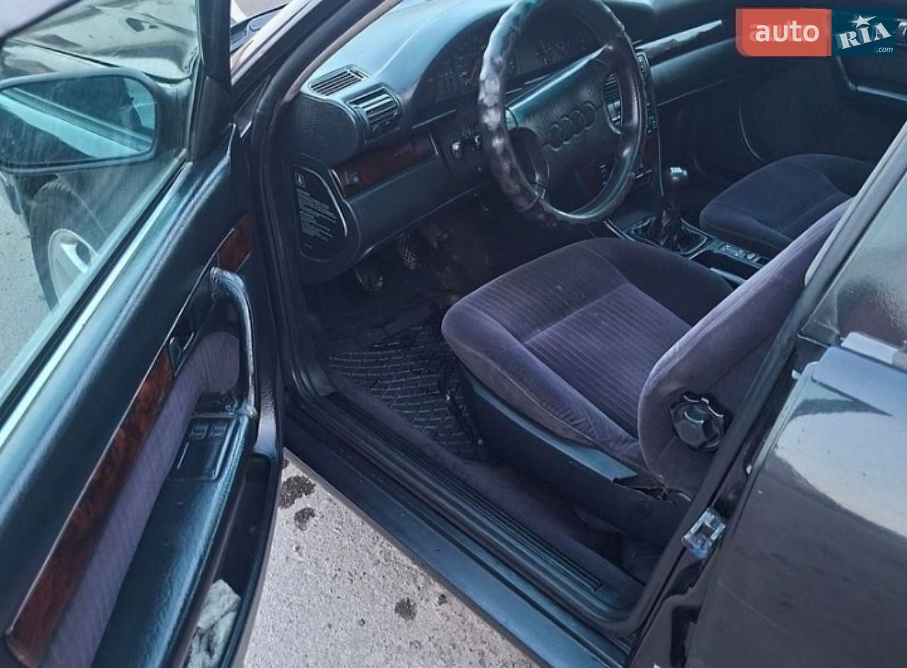 Audi 100 1994 VIN WAUZZZ4AZRN044640 фото оголошення 4 з 6
