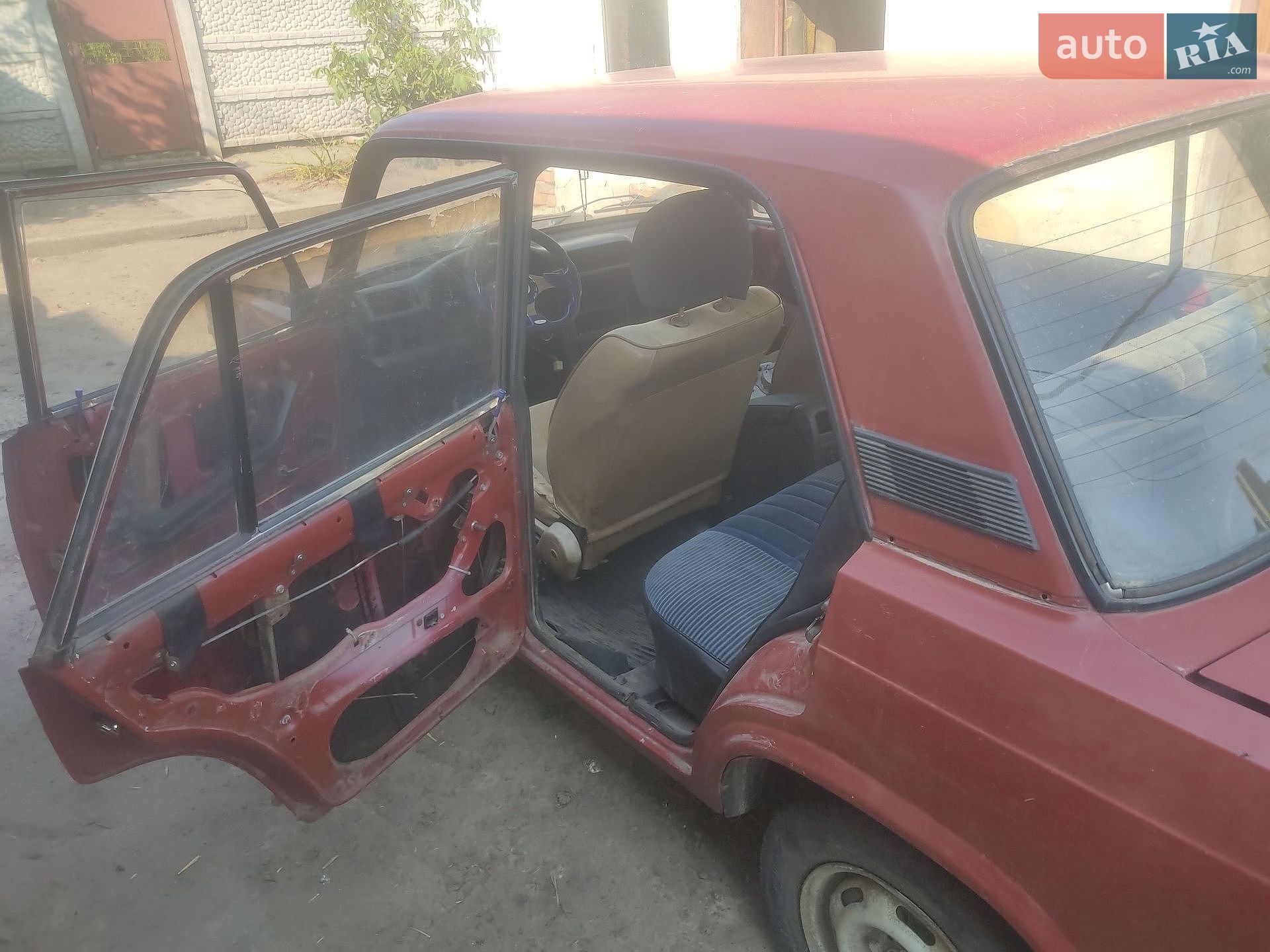ВАЗ / Lada 2107 1996 VIN XTA210740T0966945 фото оголошення 3 з 9